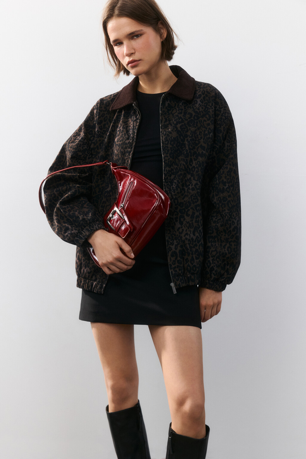 Сумка-багет с пряжкой - цвет бордовый - 3