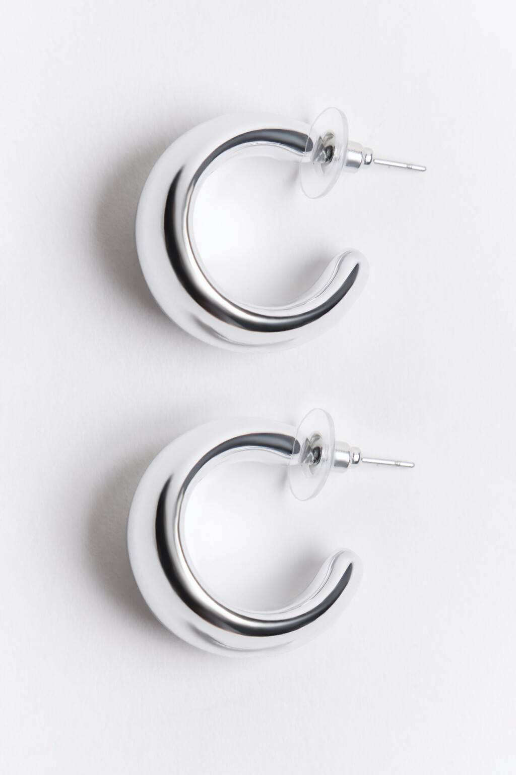 Серьги-гвоздики объемные серебристые - цвет серый - 4