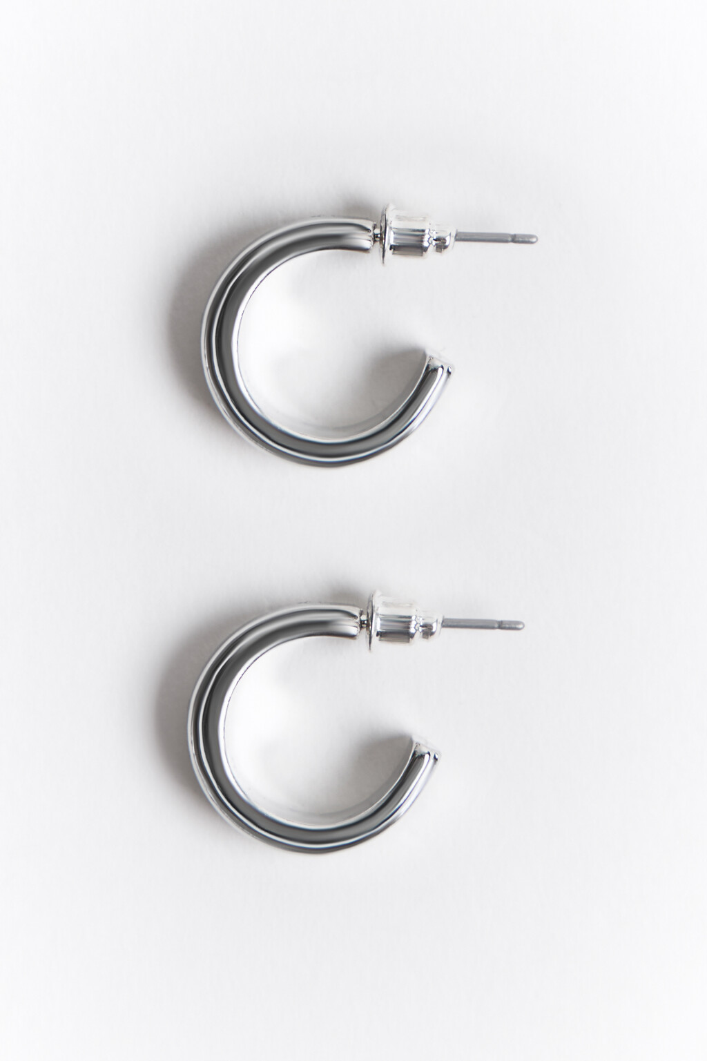 Серьги-полукольца серебристые - цвет серый - 1