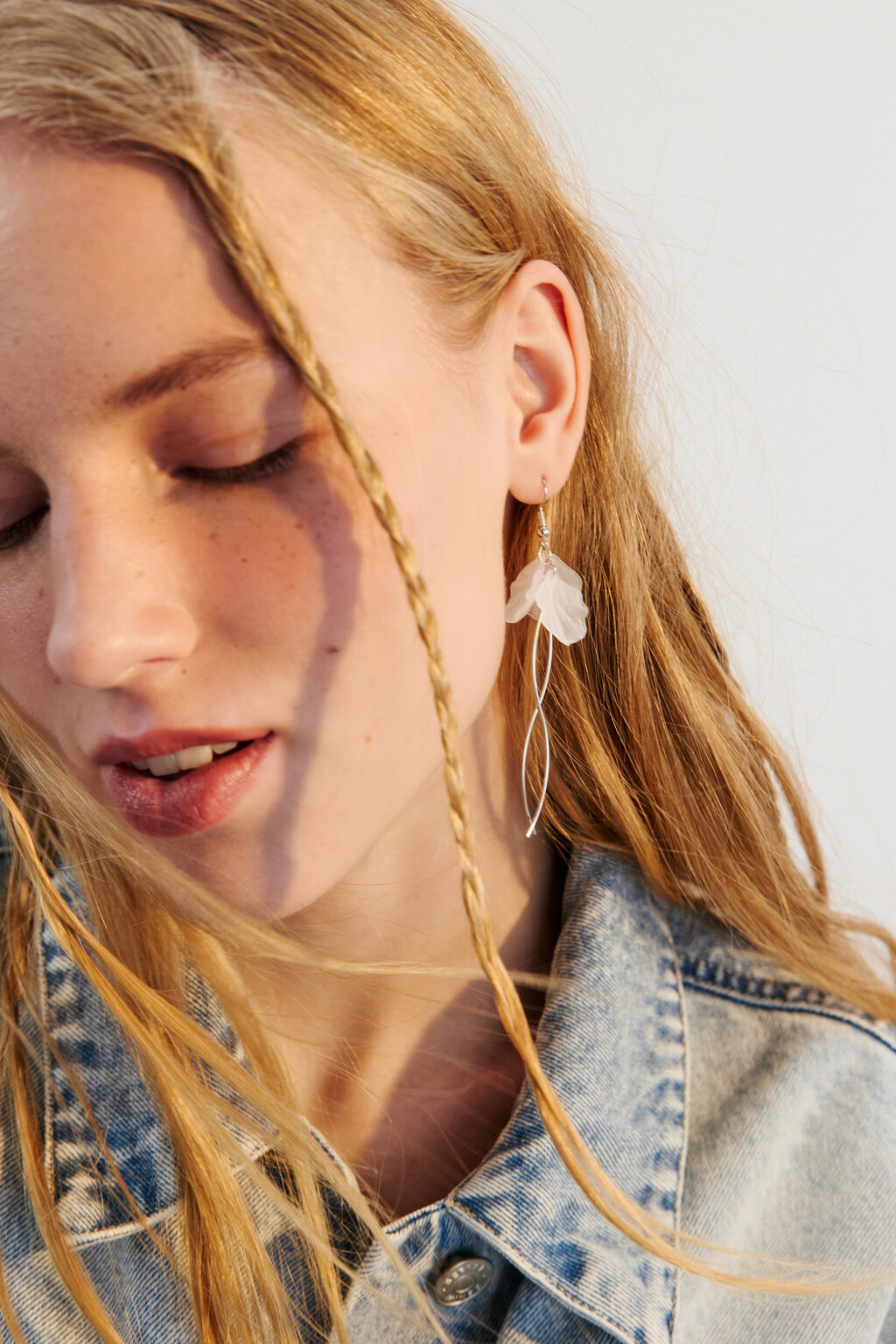 Серьги длинные с цветком - цвет мультиколор - 1