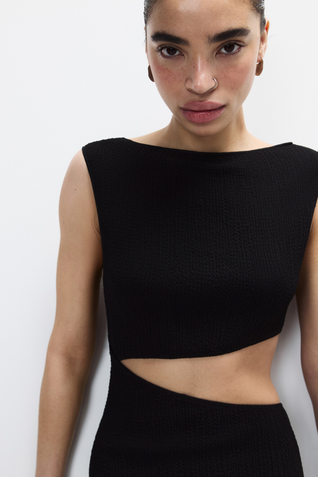 Серьги серебристые абстрактные - цвет серый - 3