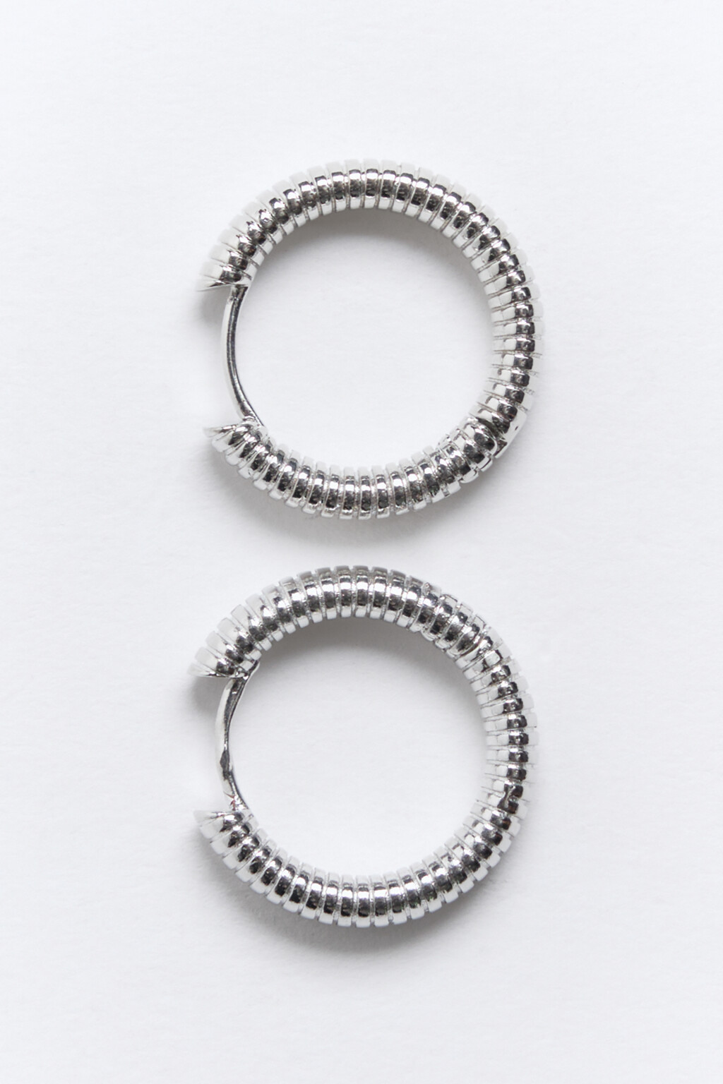 Серьги-кольца в виде спиралей - цвет серый - 1