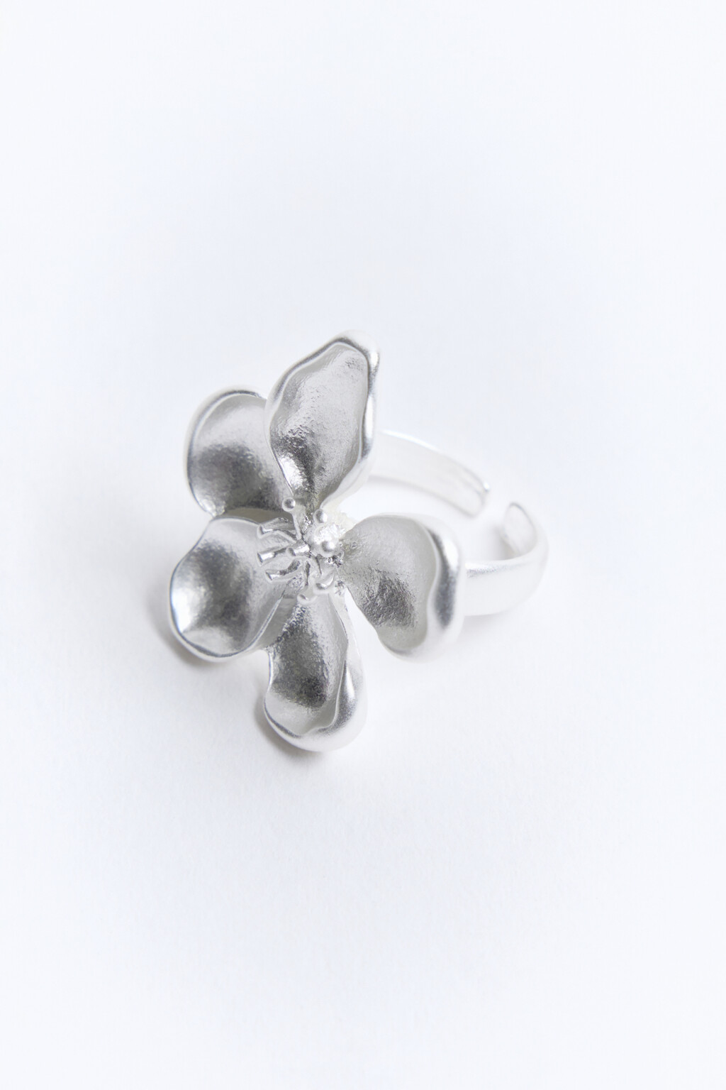 Кольцо несмыкающееся с цветком - цвет серый - 3