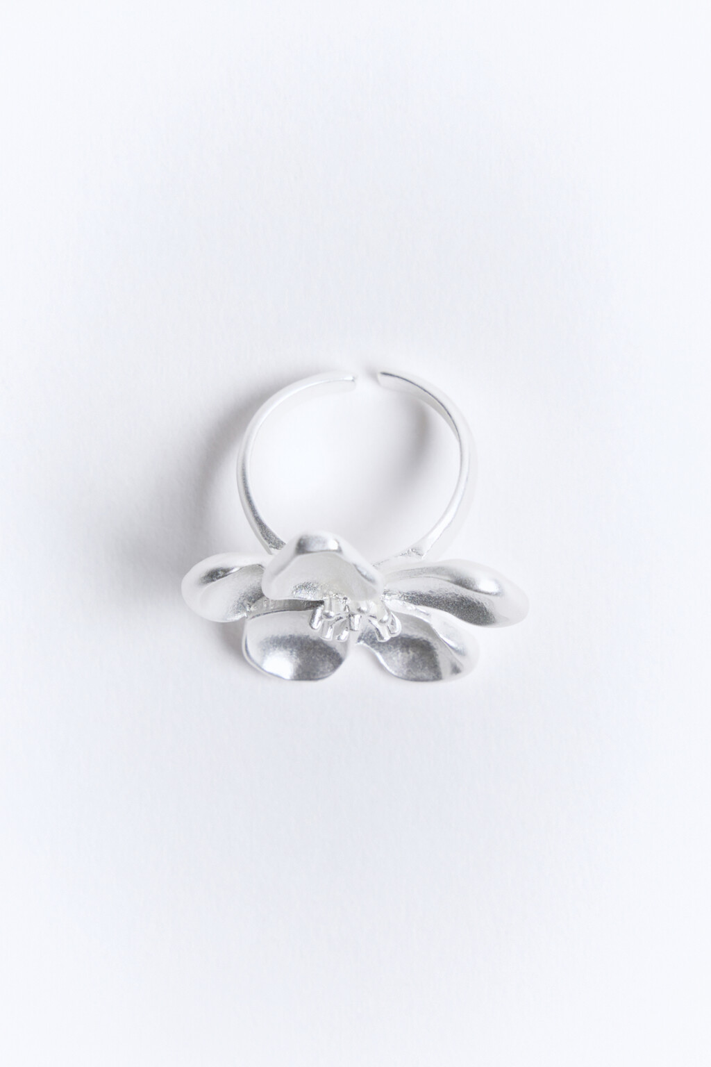 Кольцо несмыкающееся с цветком - цвет серый - 4