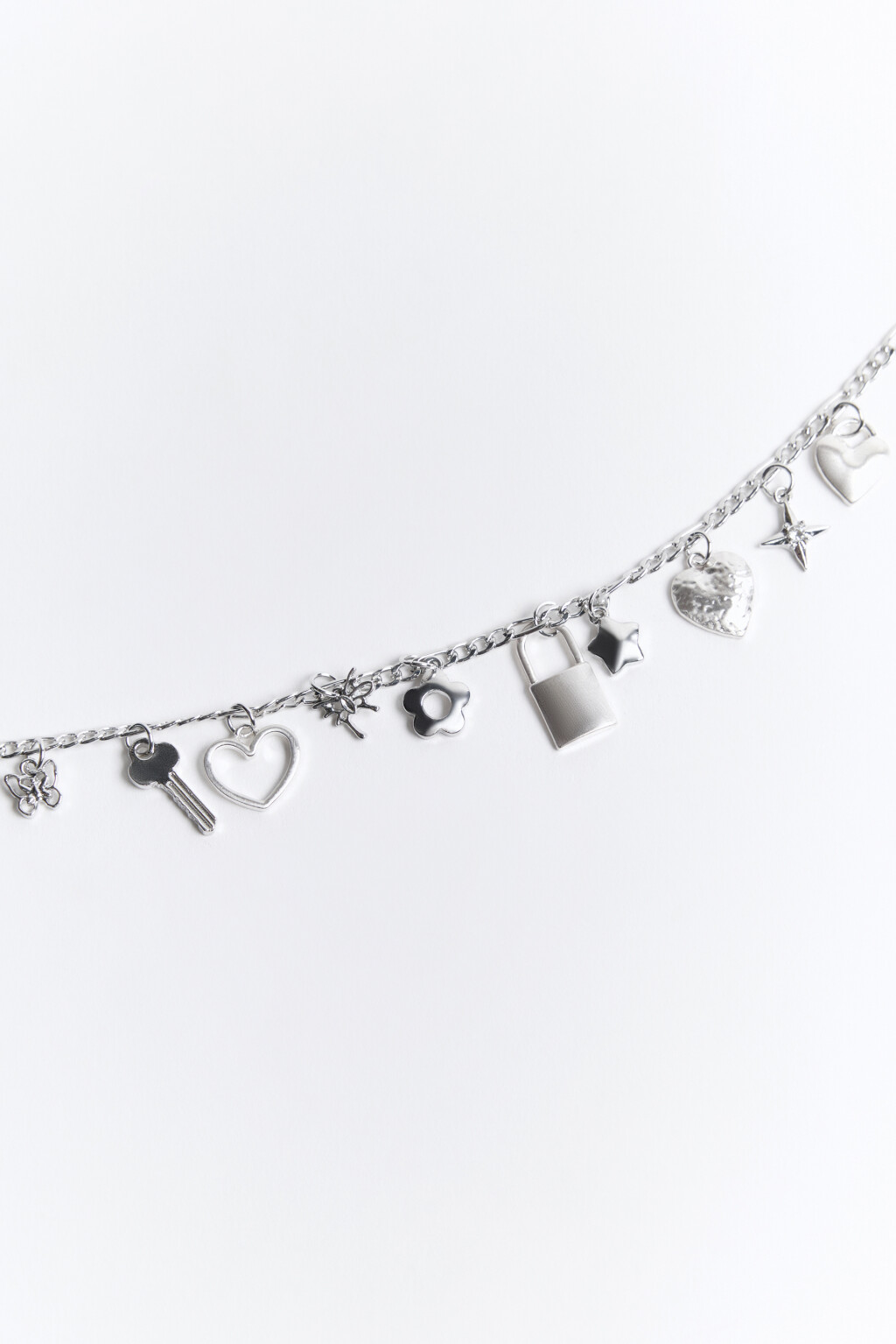 Цепочка на шею с россыпью подвесок - цвет серый - 2