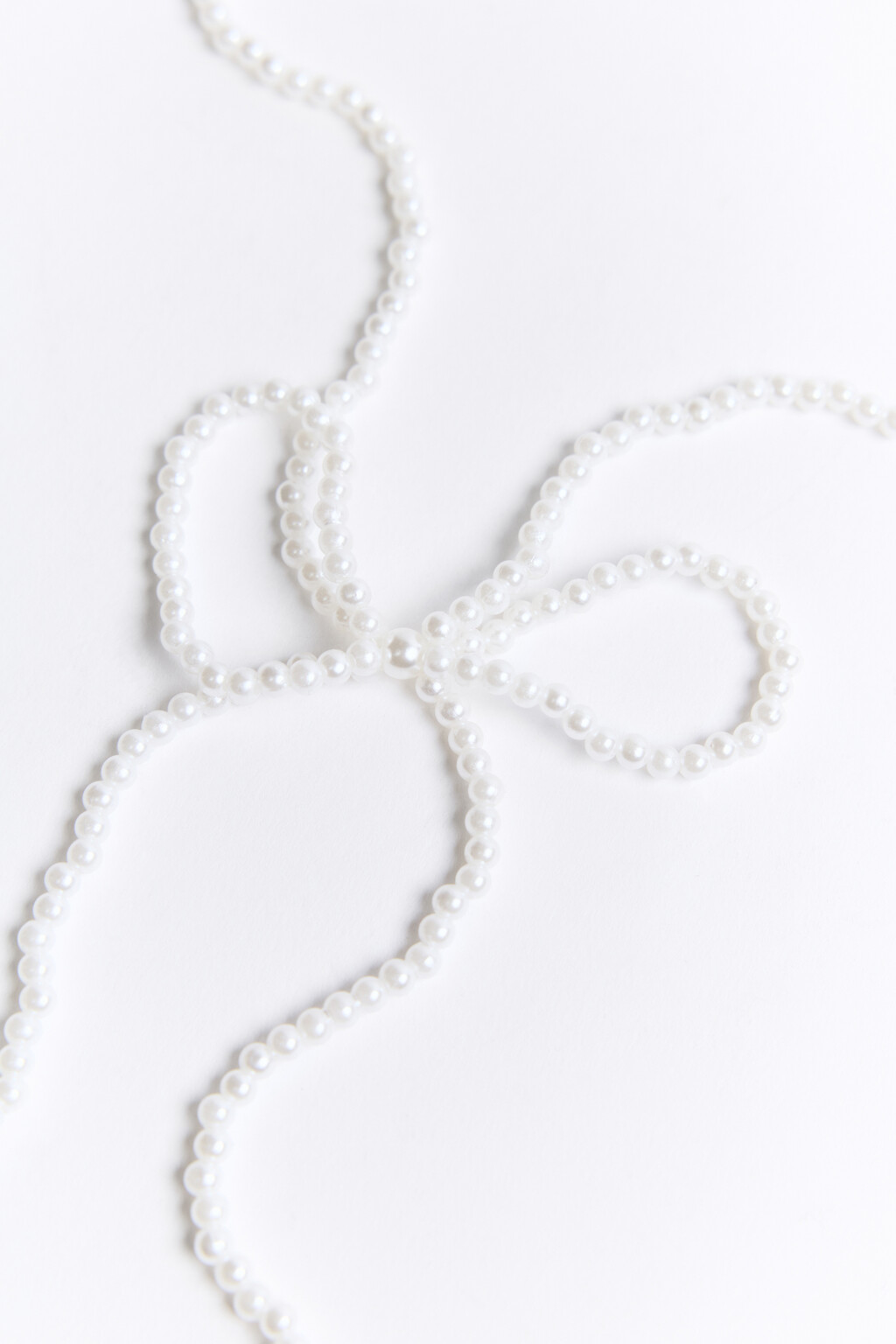 Ожерелье из жемчужных бусин с бантом - цвет белый - 2