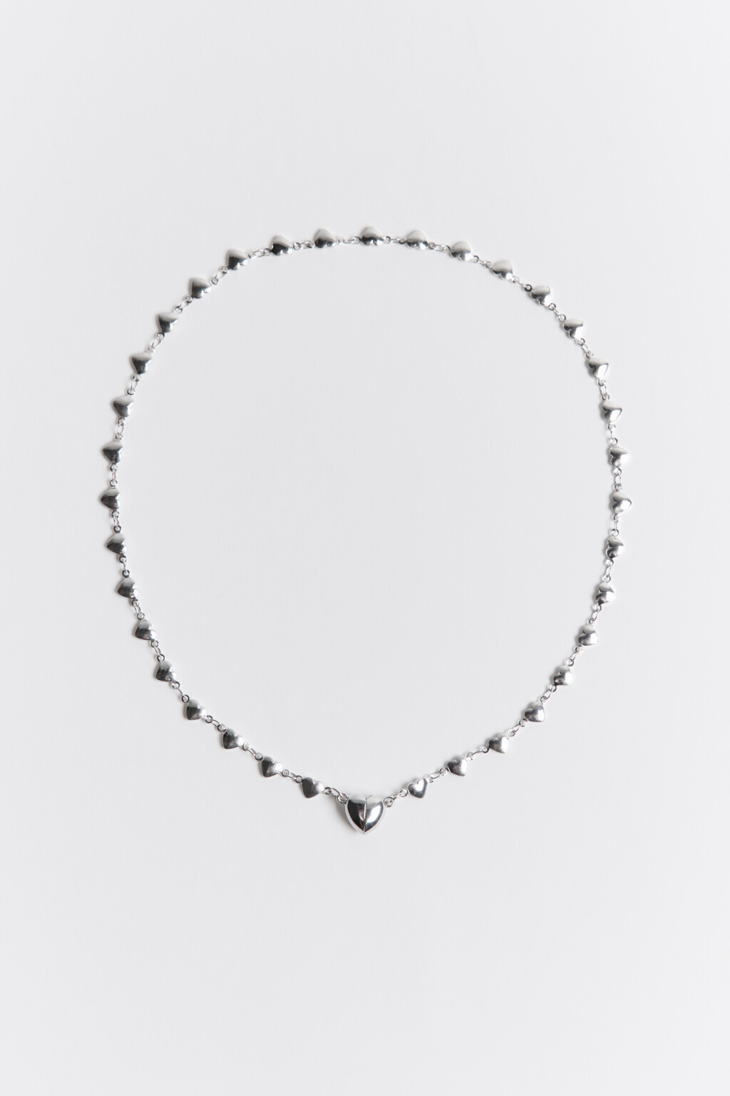 Цепочка на шею серебристая с сердечками - цвет серый - 1