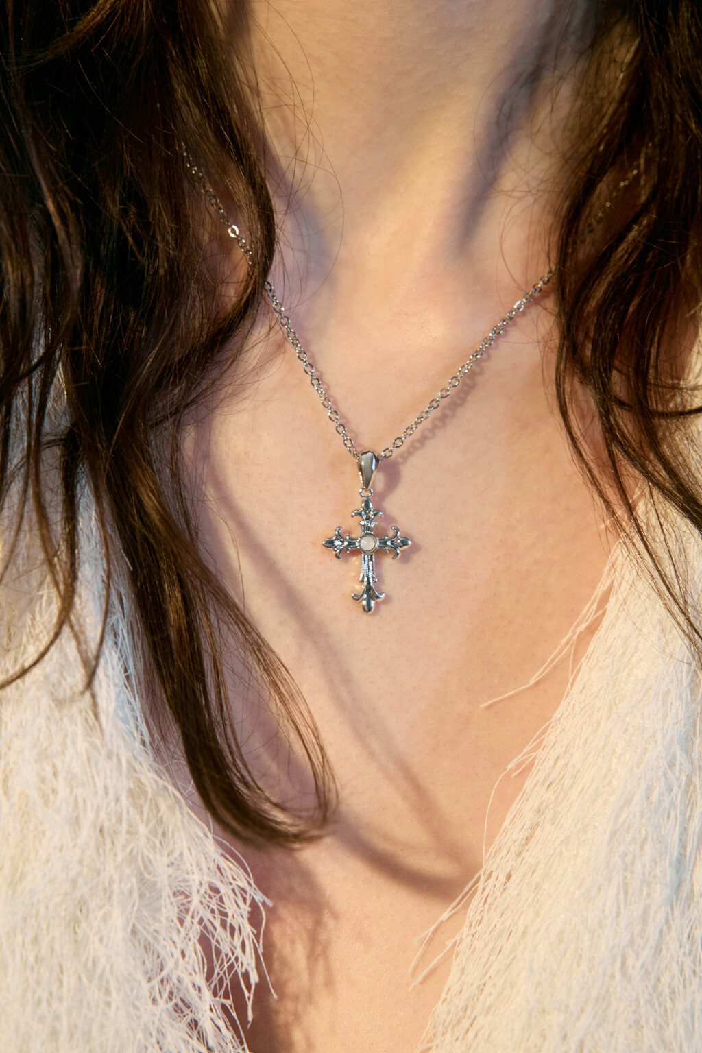 Цепочка на шею с подвеской-крестом - цвет серый - 2