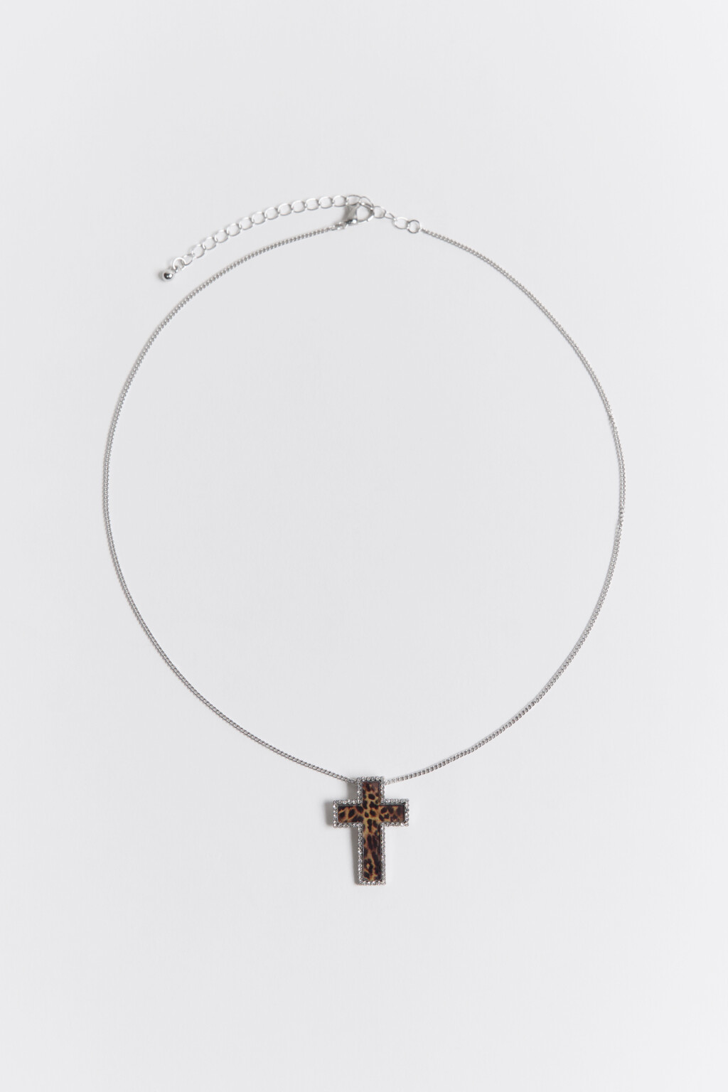 Цепочка на шею с крестом и стразами - цвет серый - 4