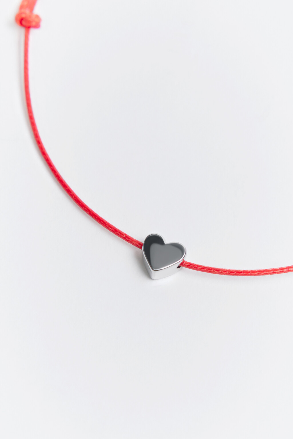 Браслет-нить с сердечком - цвет мультиколор - 2