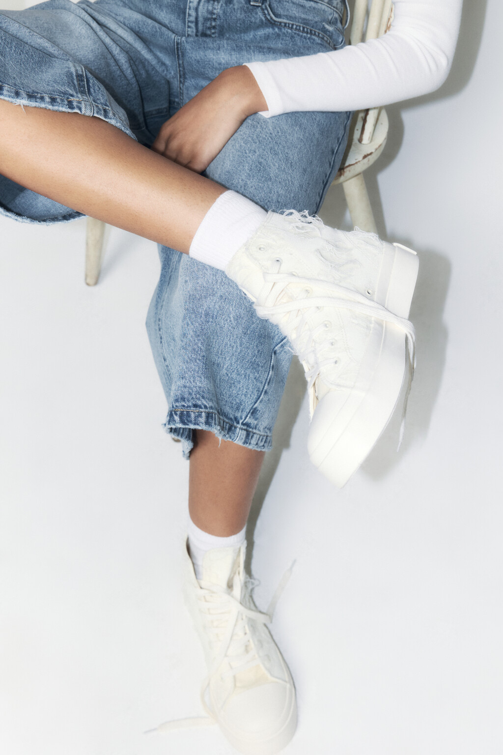 Кеды высокие с декоративной бахромой - цвет молочный - 2