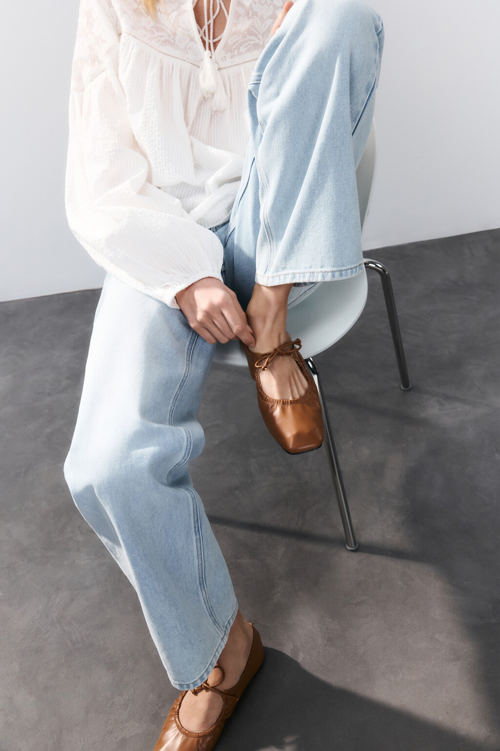 Балетки мягкие с квадратным носом и завязками - цвет коричневый - 2