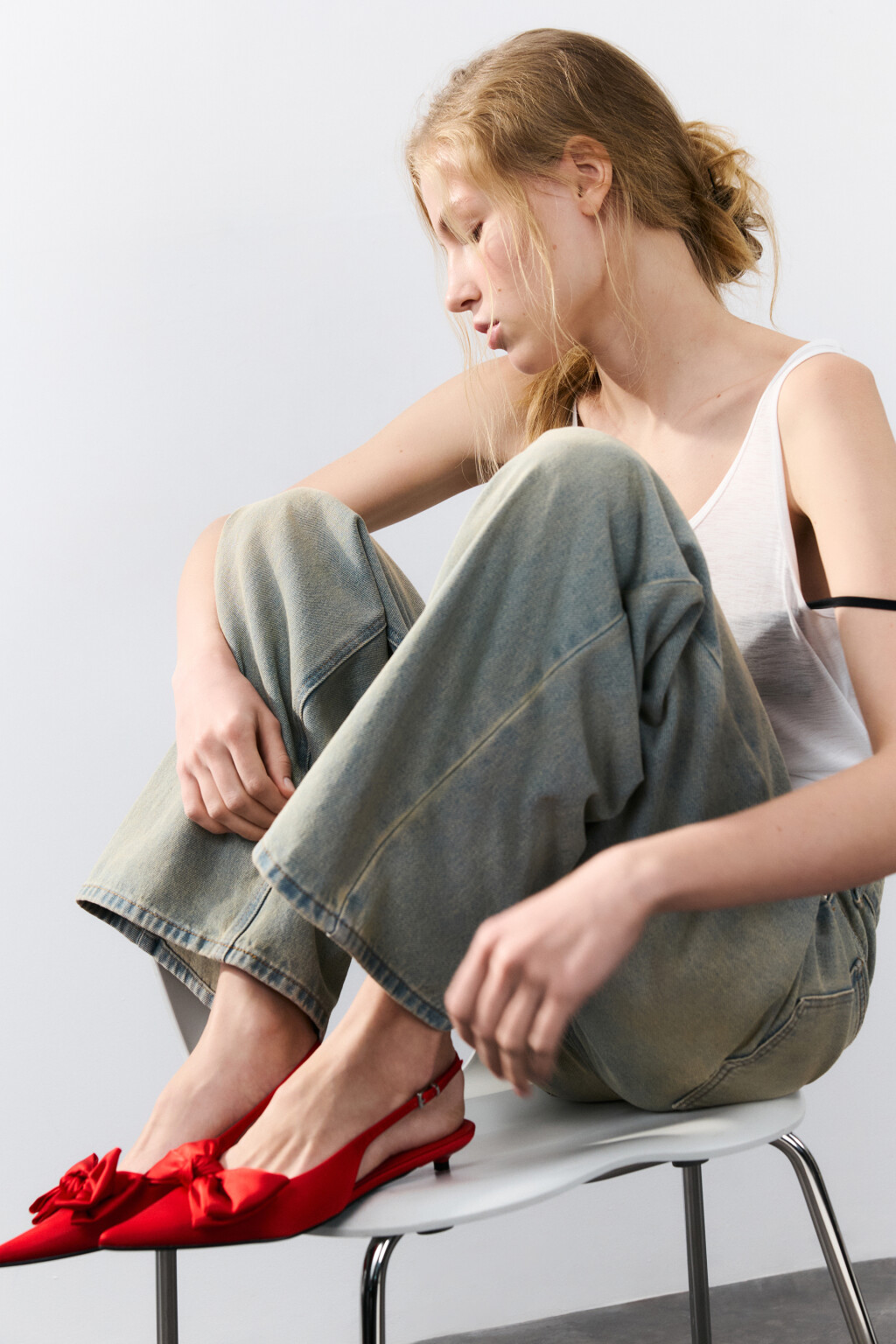 Туфли-слингбэки атласные с бантом - цвет красный - 1