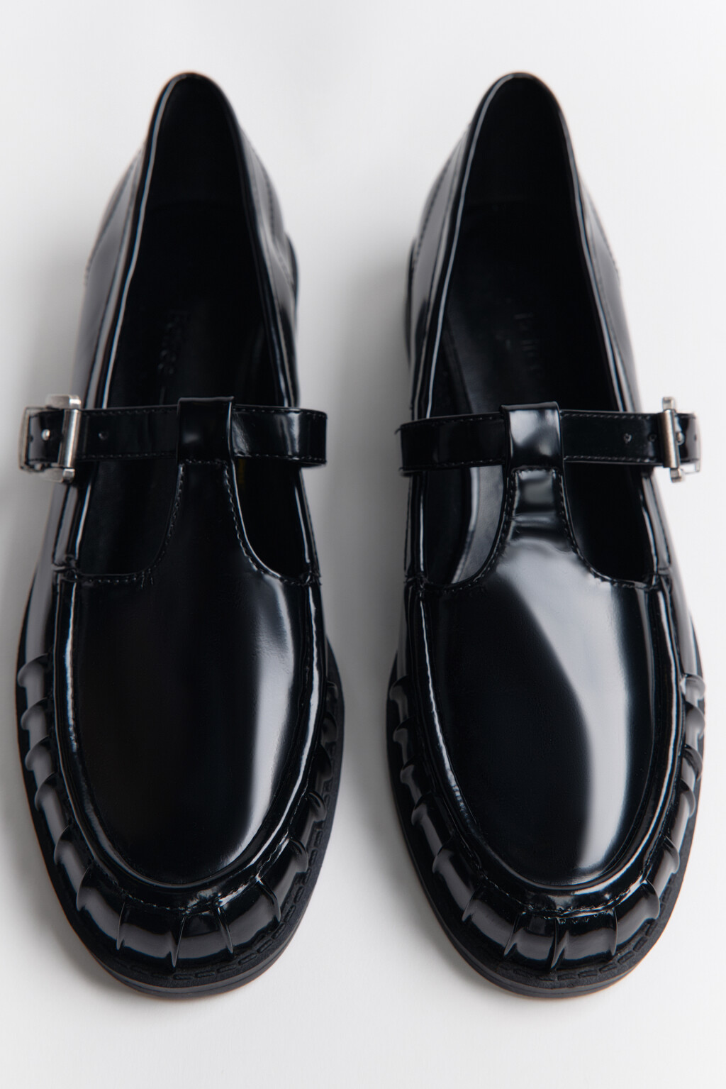 Туфли-лоферы с ремешком - цвет черный - 8