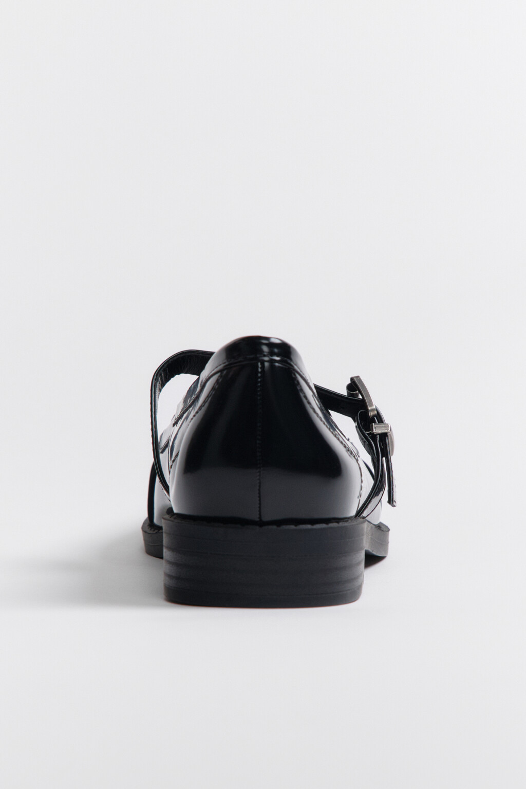 Туфли-лоферы с ремешком - цвет черный - 7