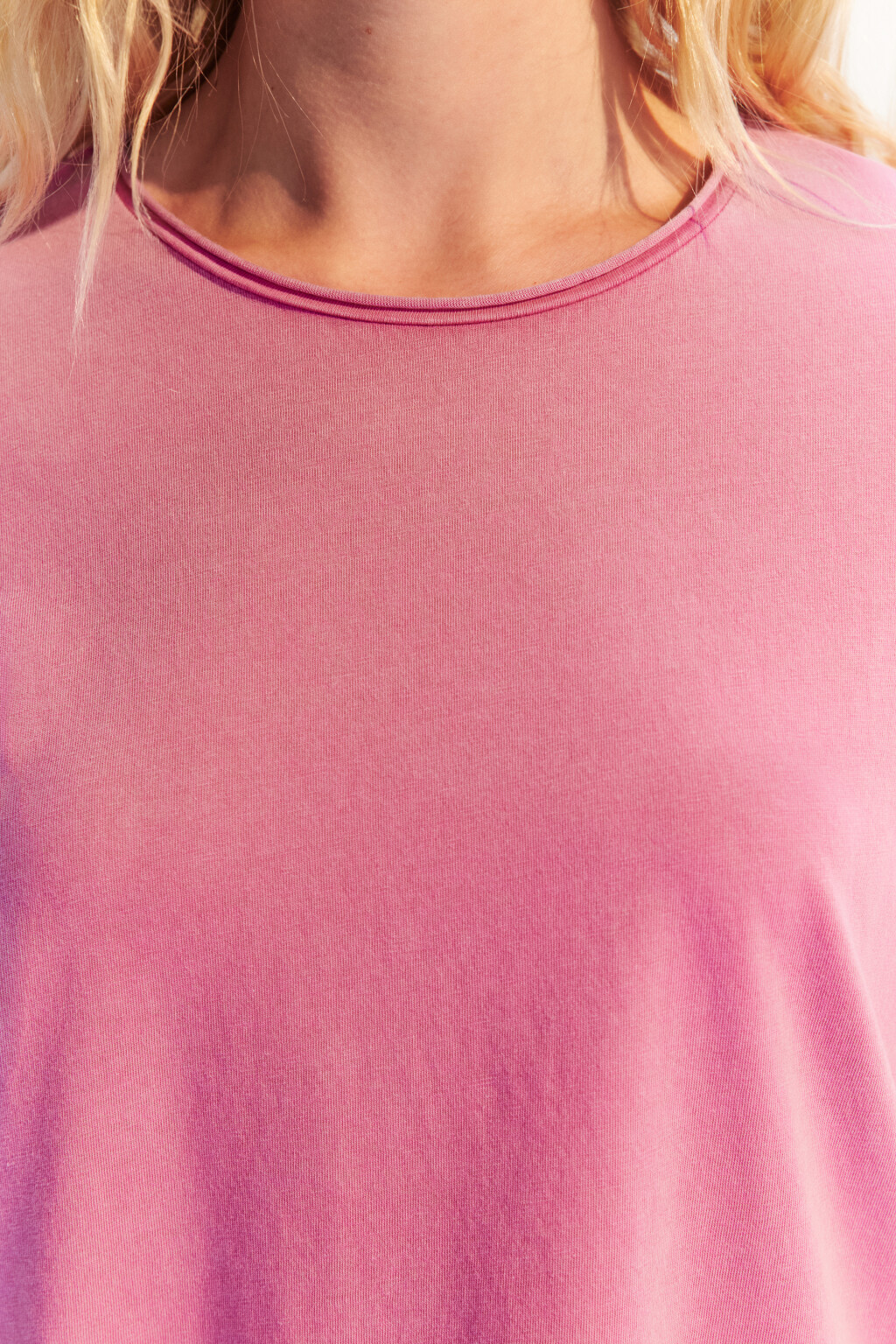 Футболка тонкая с вареным эффектом - цвет розовый - 5