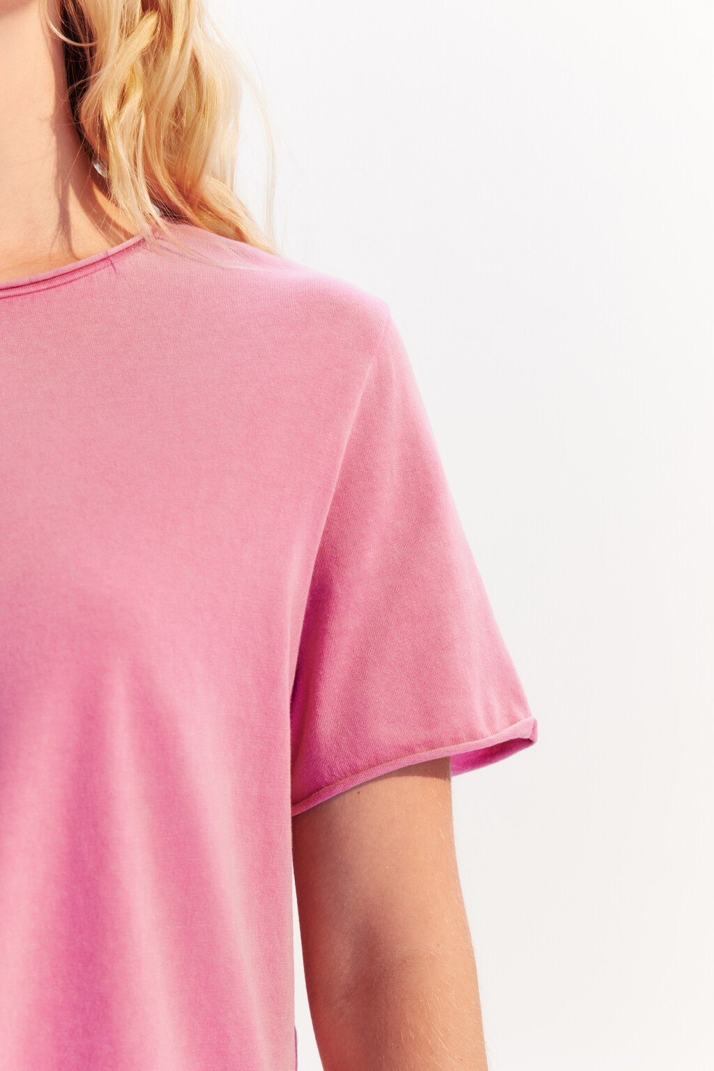 Футболка тонкая с вареным эффектом - цвет розовый - 6
