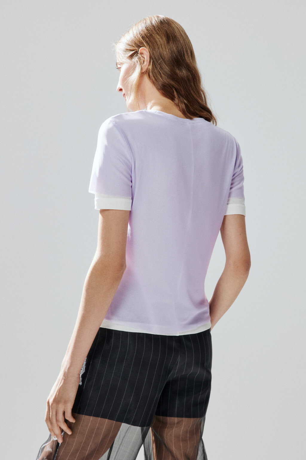 Футболка двуслойная с сеткой - цвет сиреневый - 3