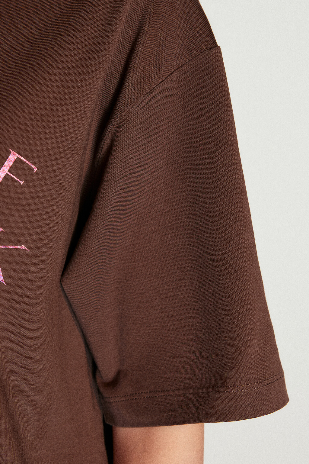 Футболка хлопковая с принтом - цвет коричневый - 7