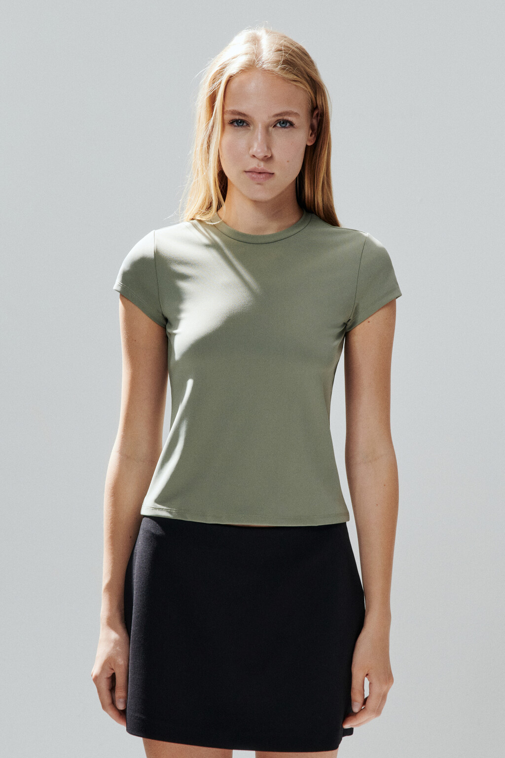 Футболка-топ облегающая - цвет зеленый - 2