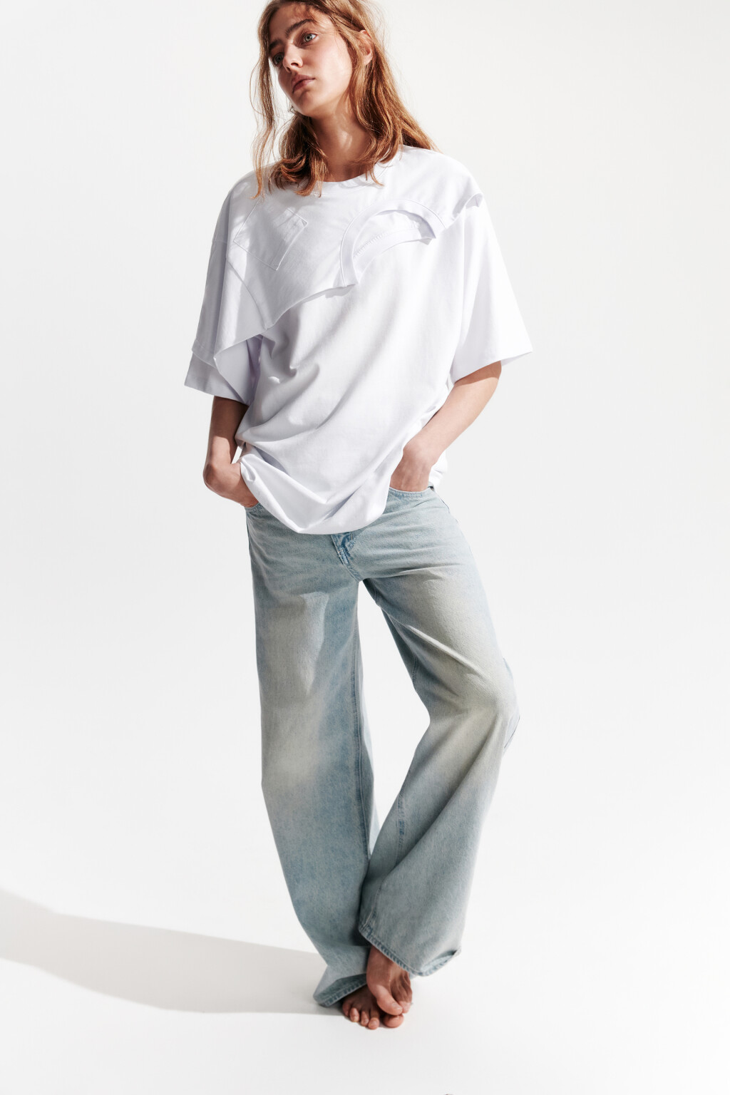 Футболка в стиле деконструктивизма - цвет белый - 3