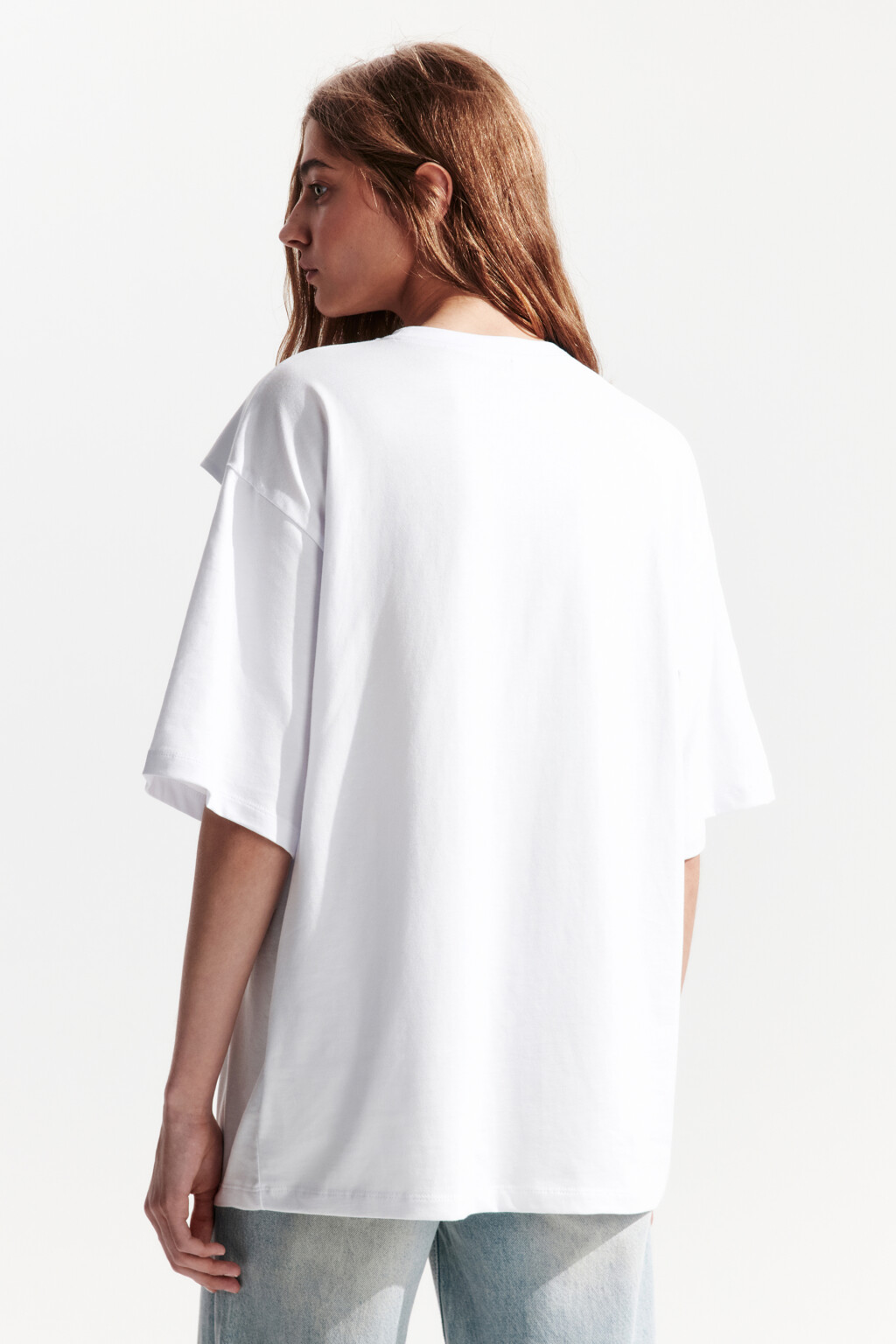 Футболка в стиле деконструктивизма - цвет белый - 5