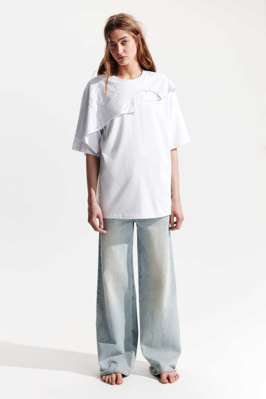 Футболка в стиле деконструктивизма - цвет белый - 6