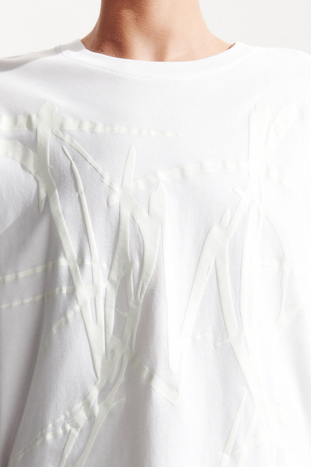 Футболка с люминесцентным принтом - цвет белый - 5