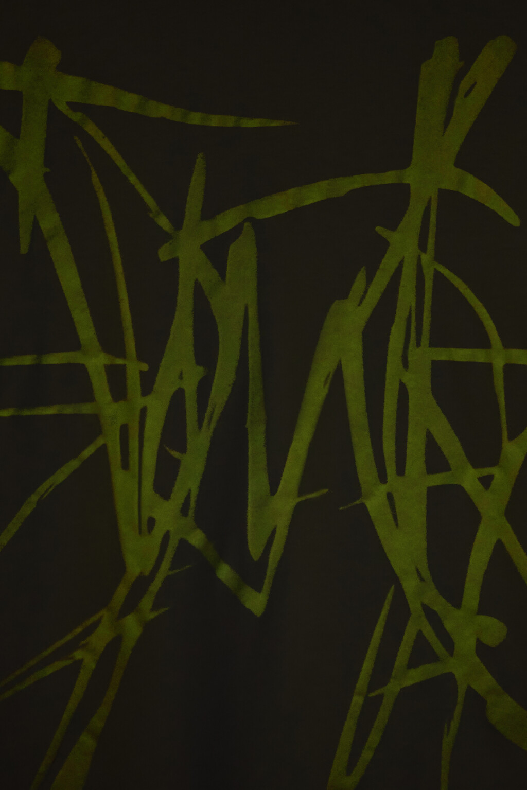 Футболка с люминесцентным принтом - цвет белый - 8