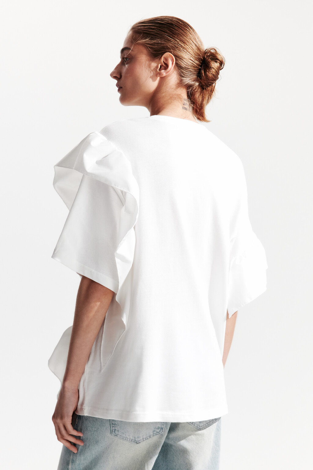 Футболка хлопковая с воланами - цвет белый - 4