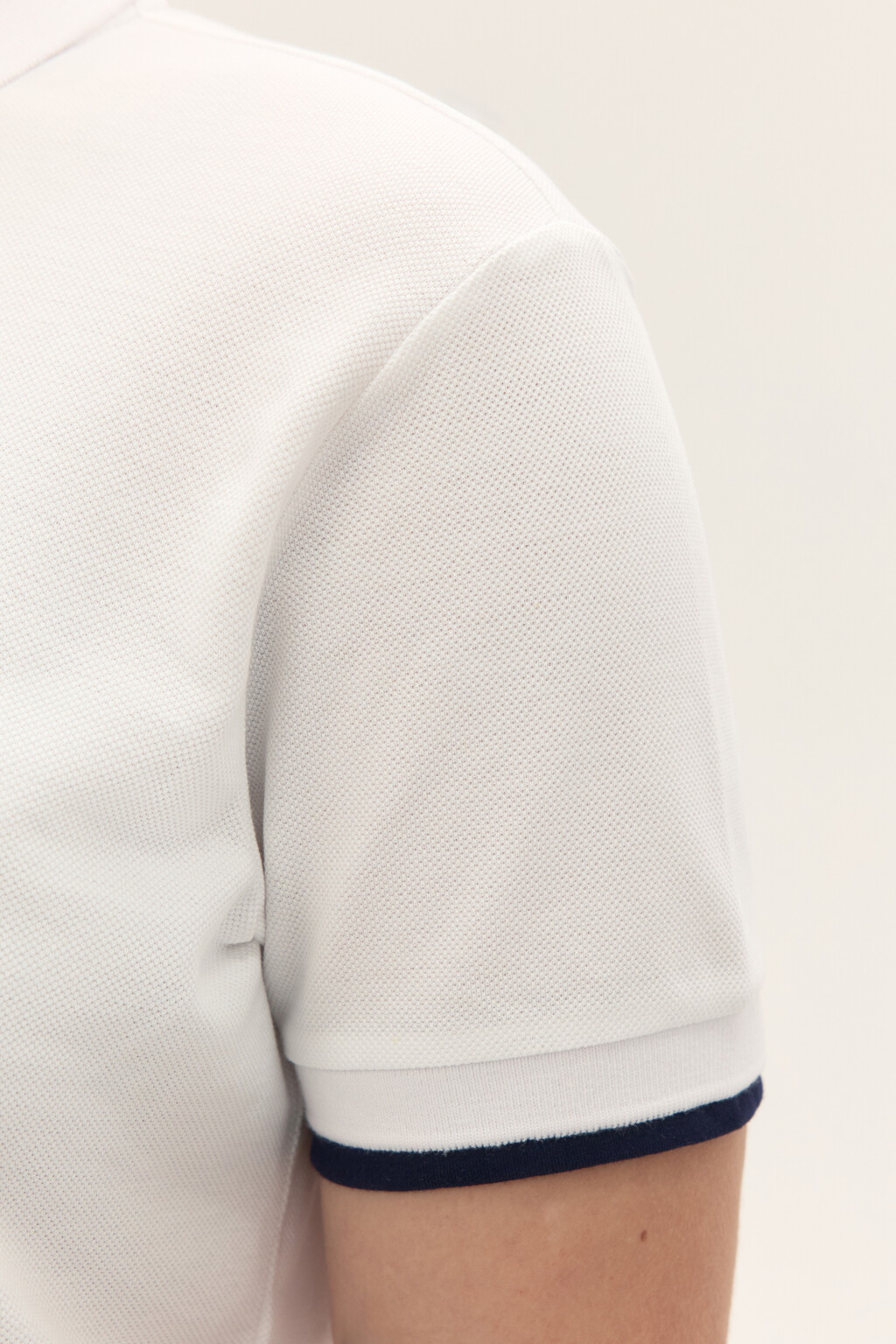 Футболка-поло из хлопкового трикотажа - цвет белый - 7