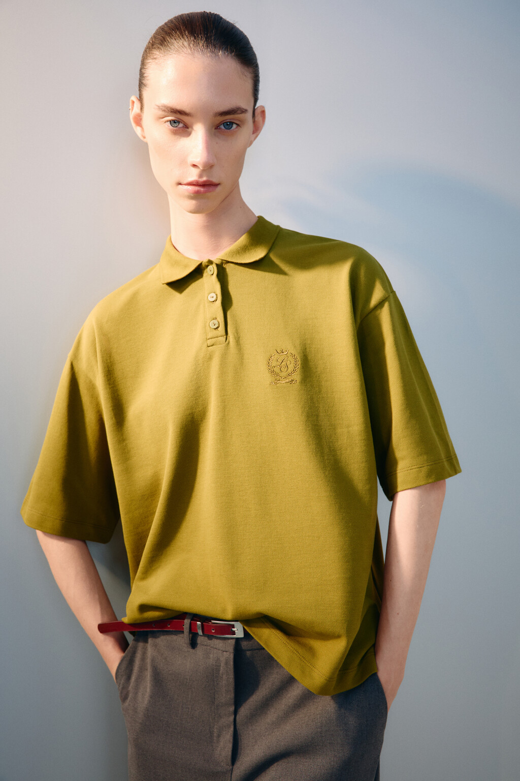 Футболка-поло с вышивкой - цвет зеленый - 1