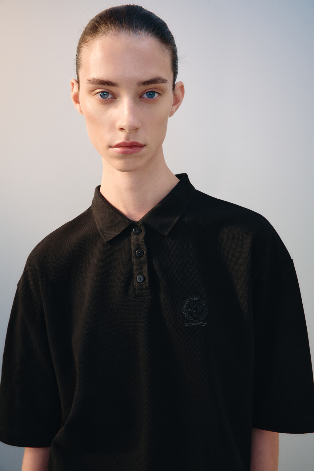Футболка-поло с вышивкой - цвет черный - 6