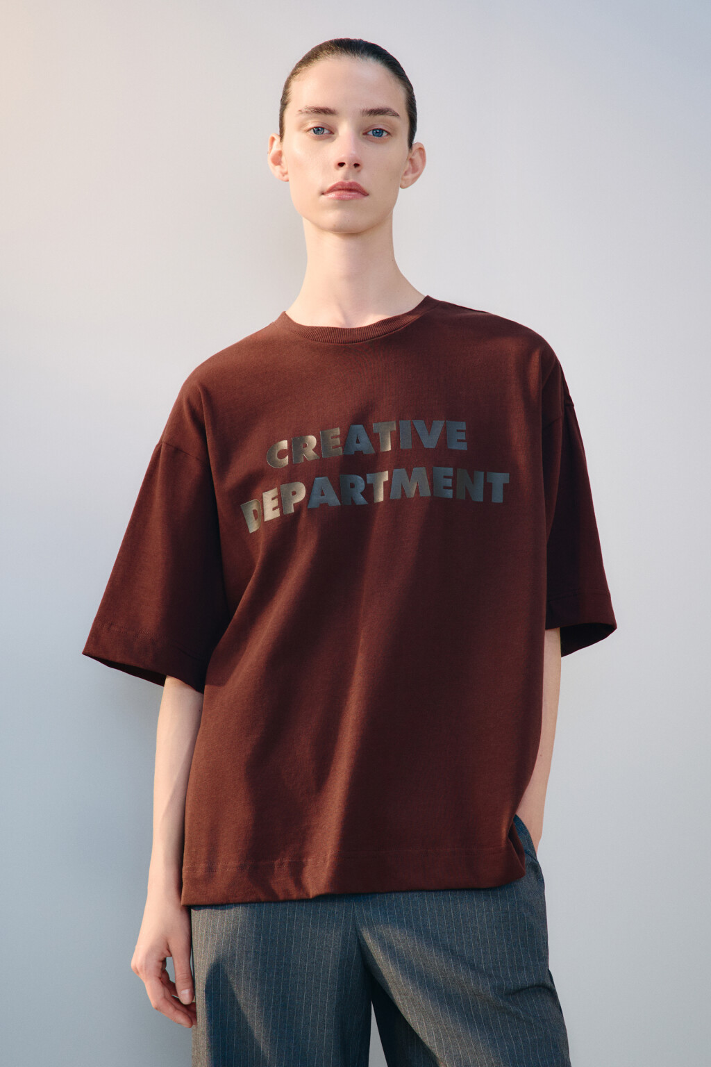 Футболка oversize с принтом - цвет коричневый - 2