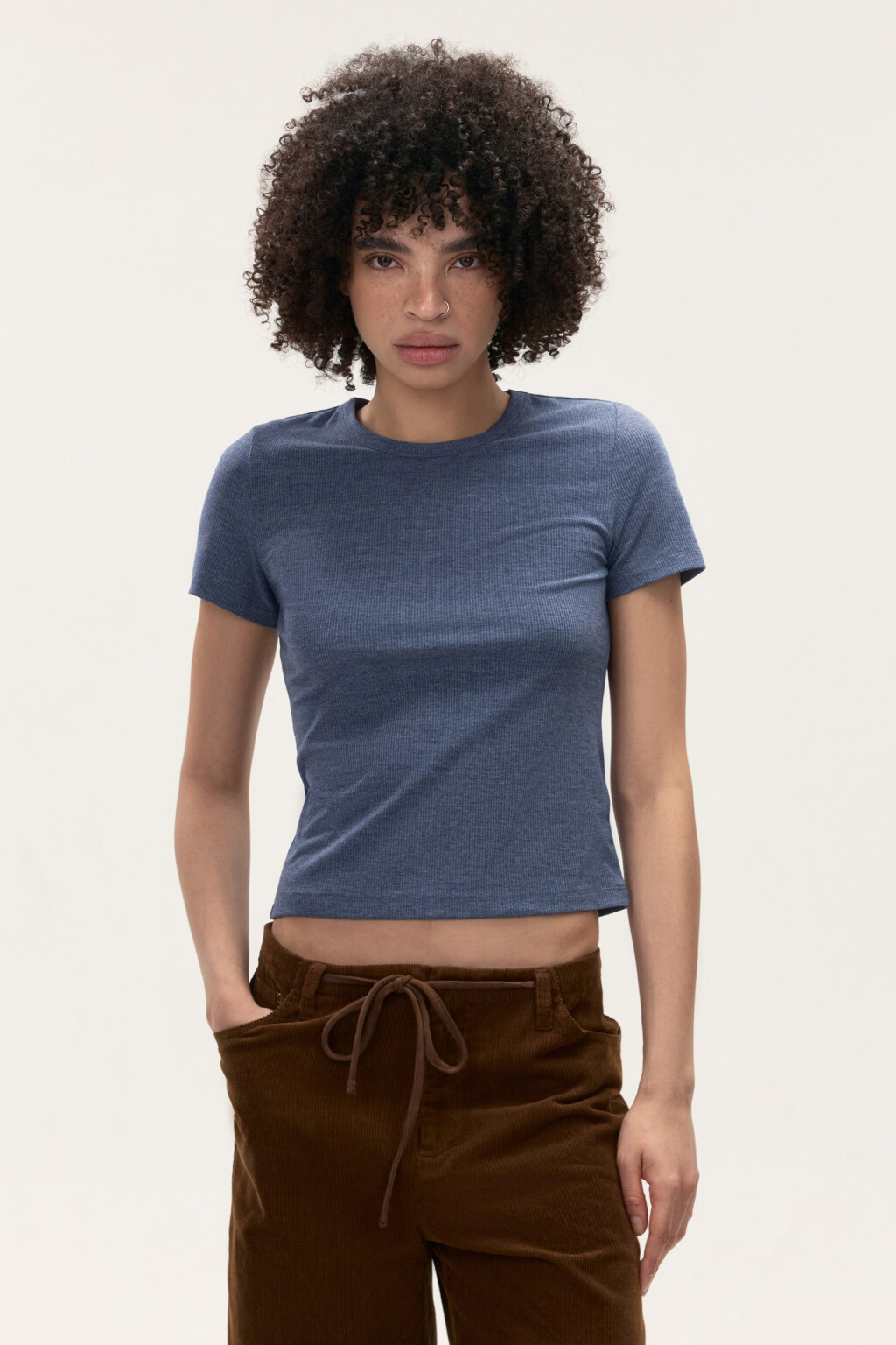 Футболка из фактурного трикотажа - цвет синий - 2
