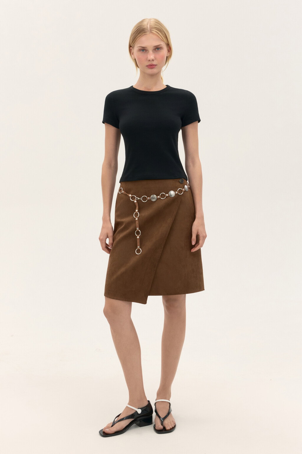 Футболка из фактурного трикотажа - цвет черный - 4