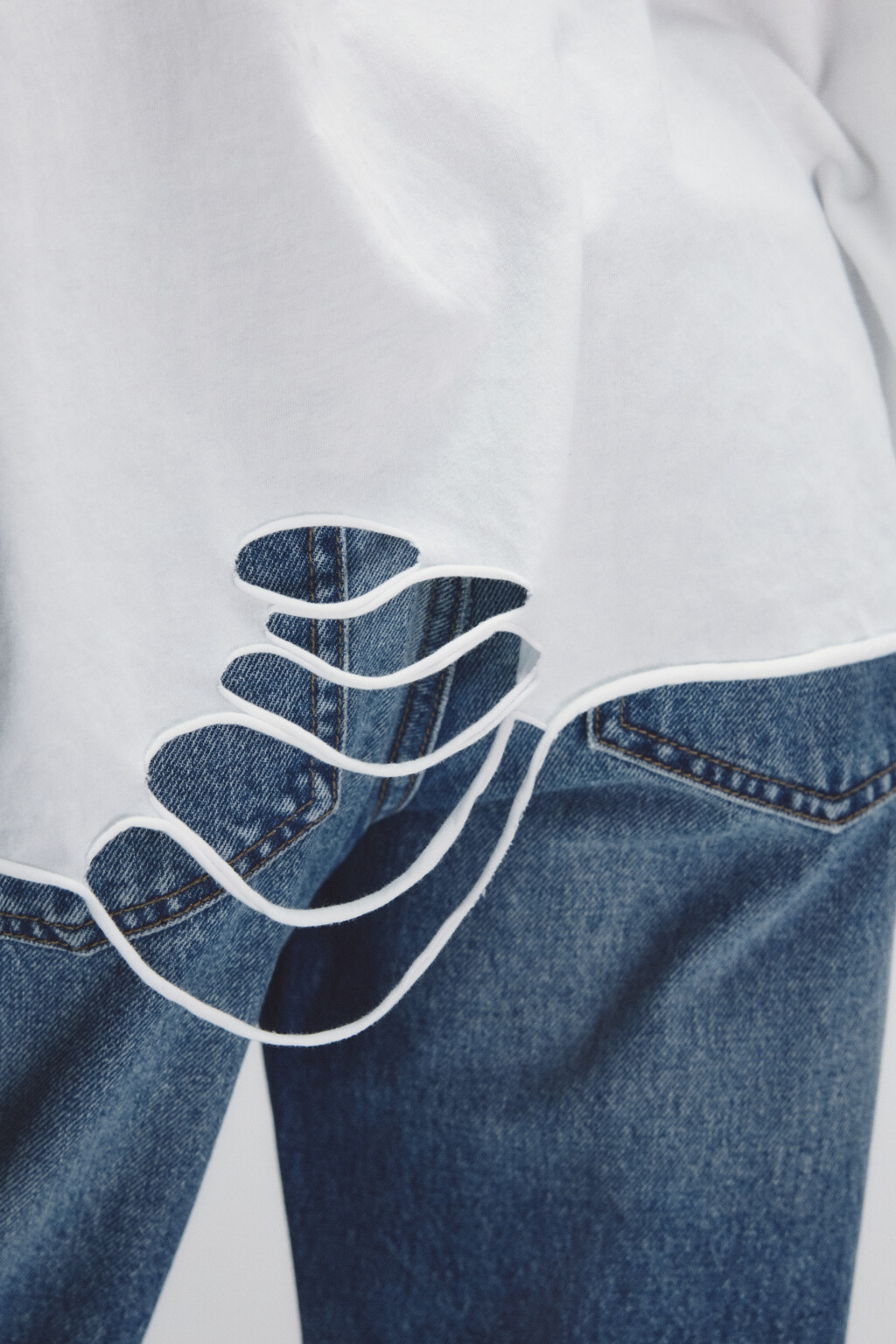 Футболка рваная с надписью - цвет белый - 6