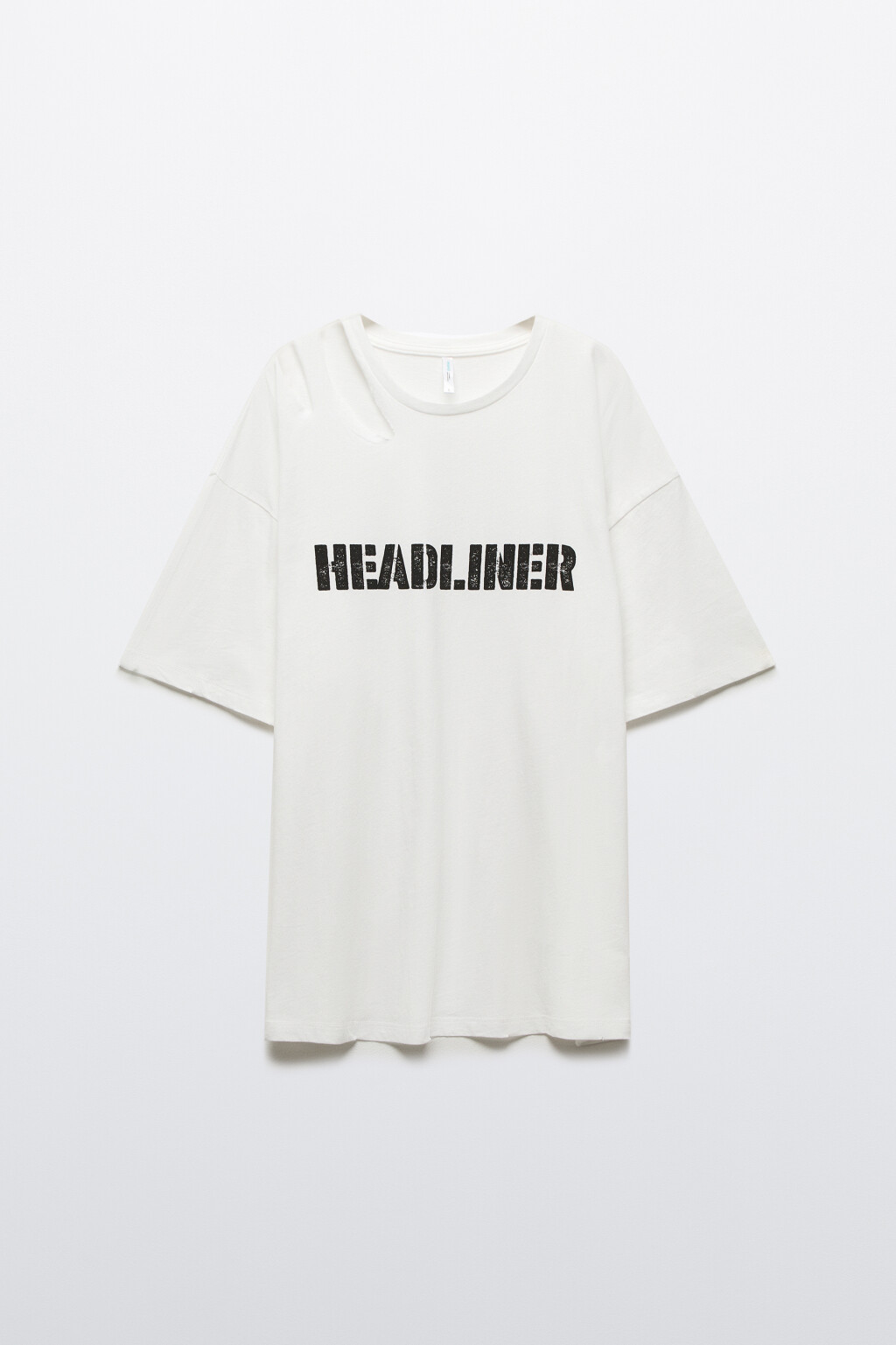Футболка с рваным плечом и принтом - цвет белый - 7