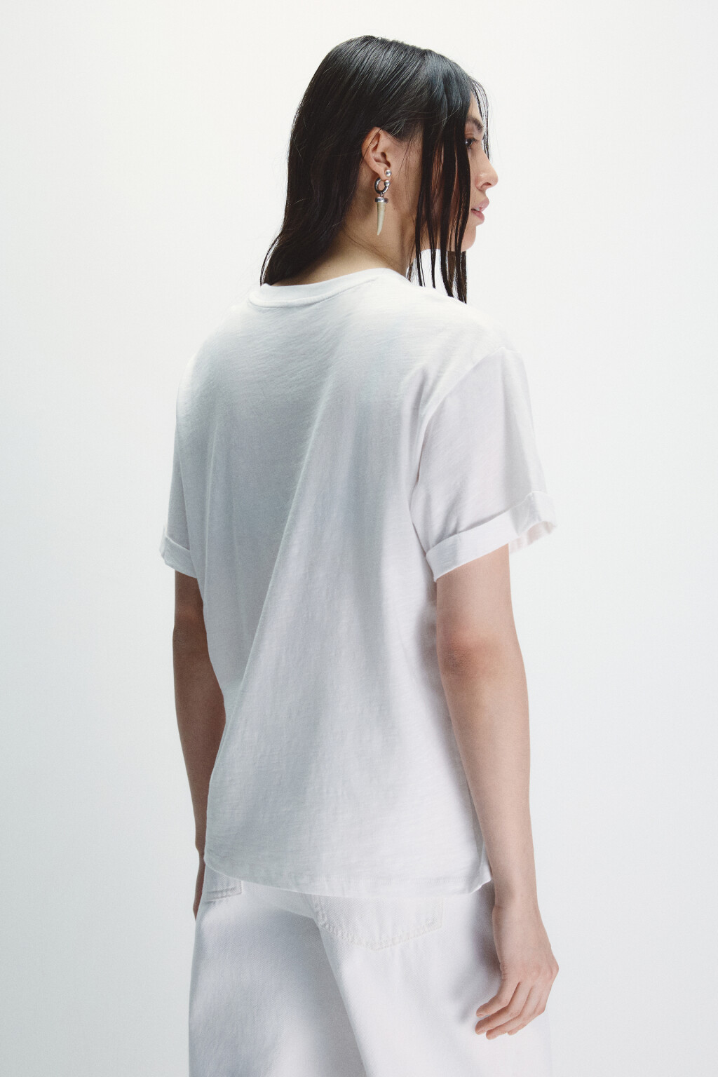 Футболка из тонкого трикотажа - цвет белый - 4