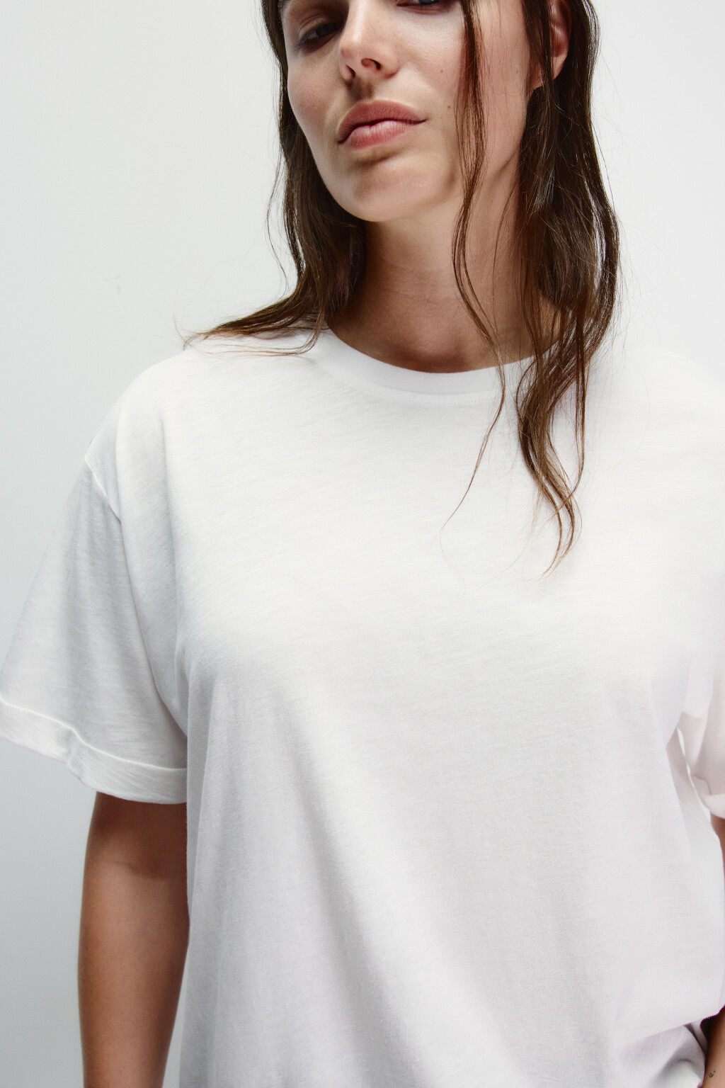 Футболка из тонкого трикотажа - цвет белый - 5