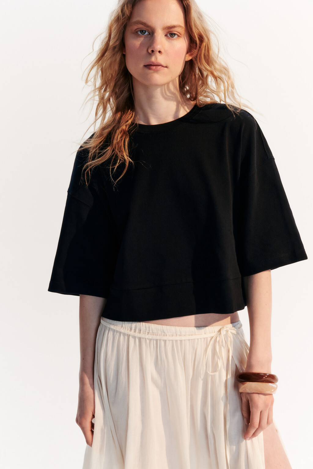 Футболка укороченная свободная - цвет черный - 1