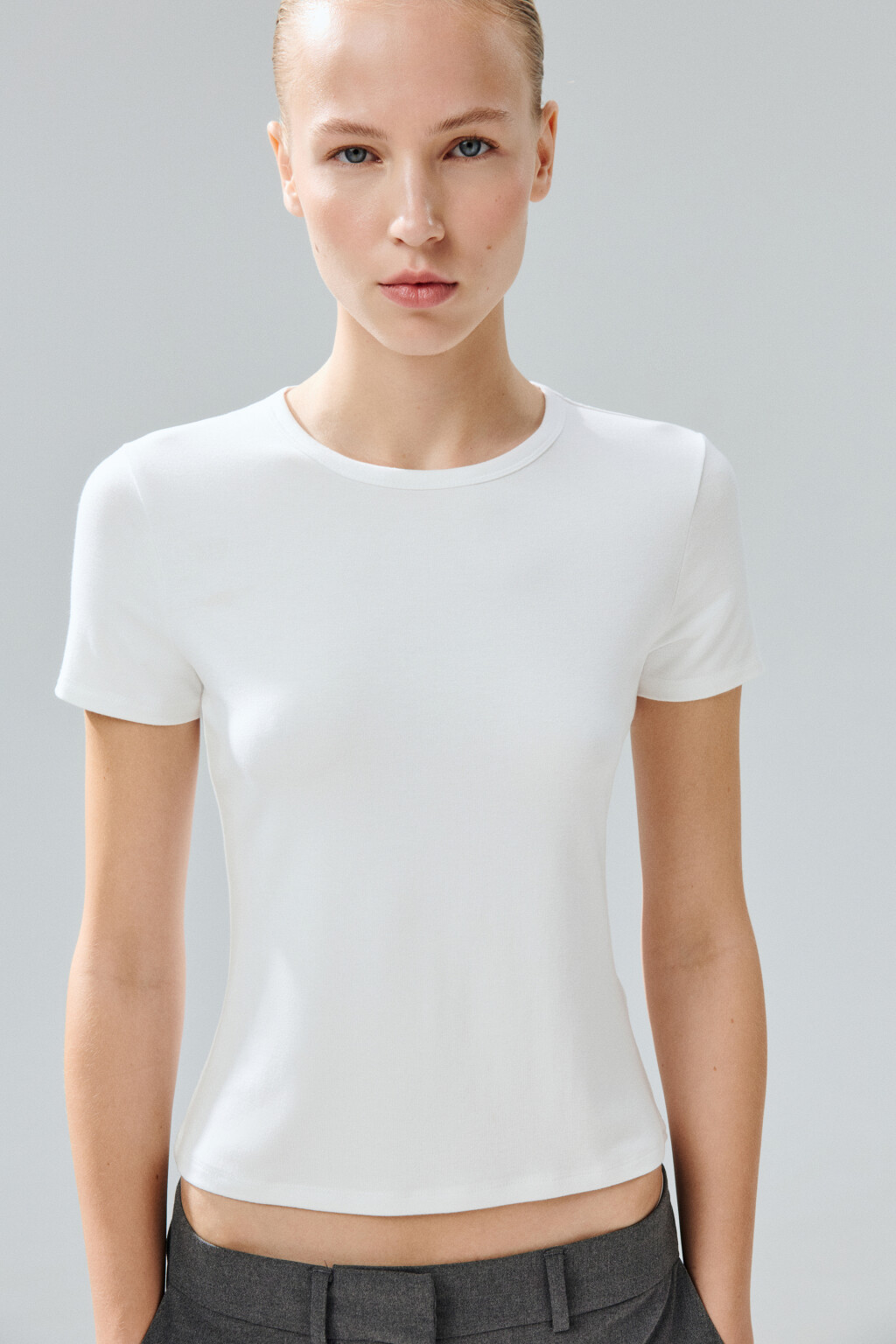 Футболка облегающая из вискозы - цвет белый - 1