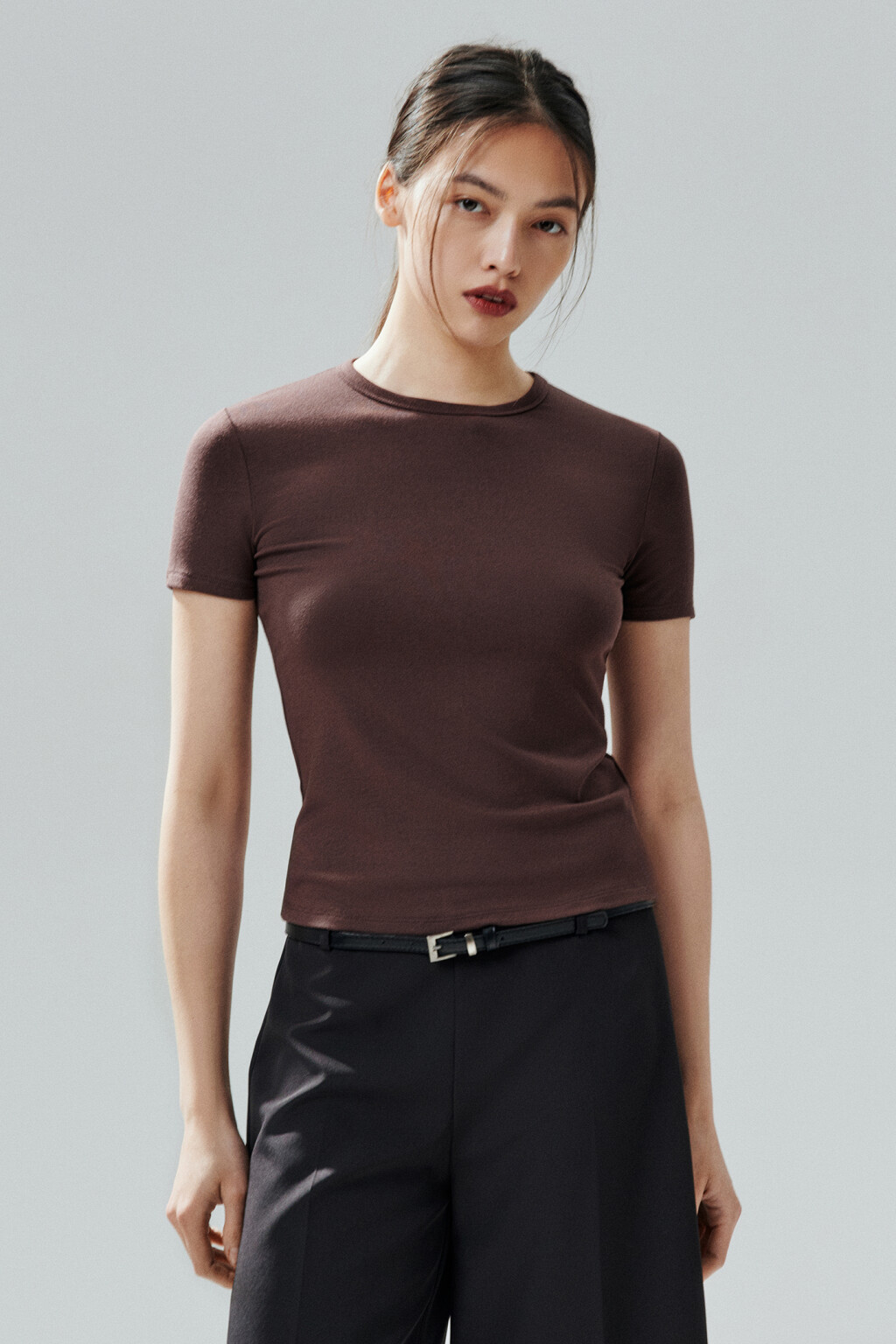 Футболка облегающая из вискозы - цвет коричневый - 2