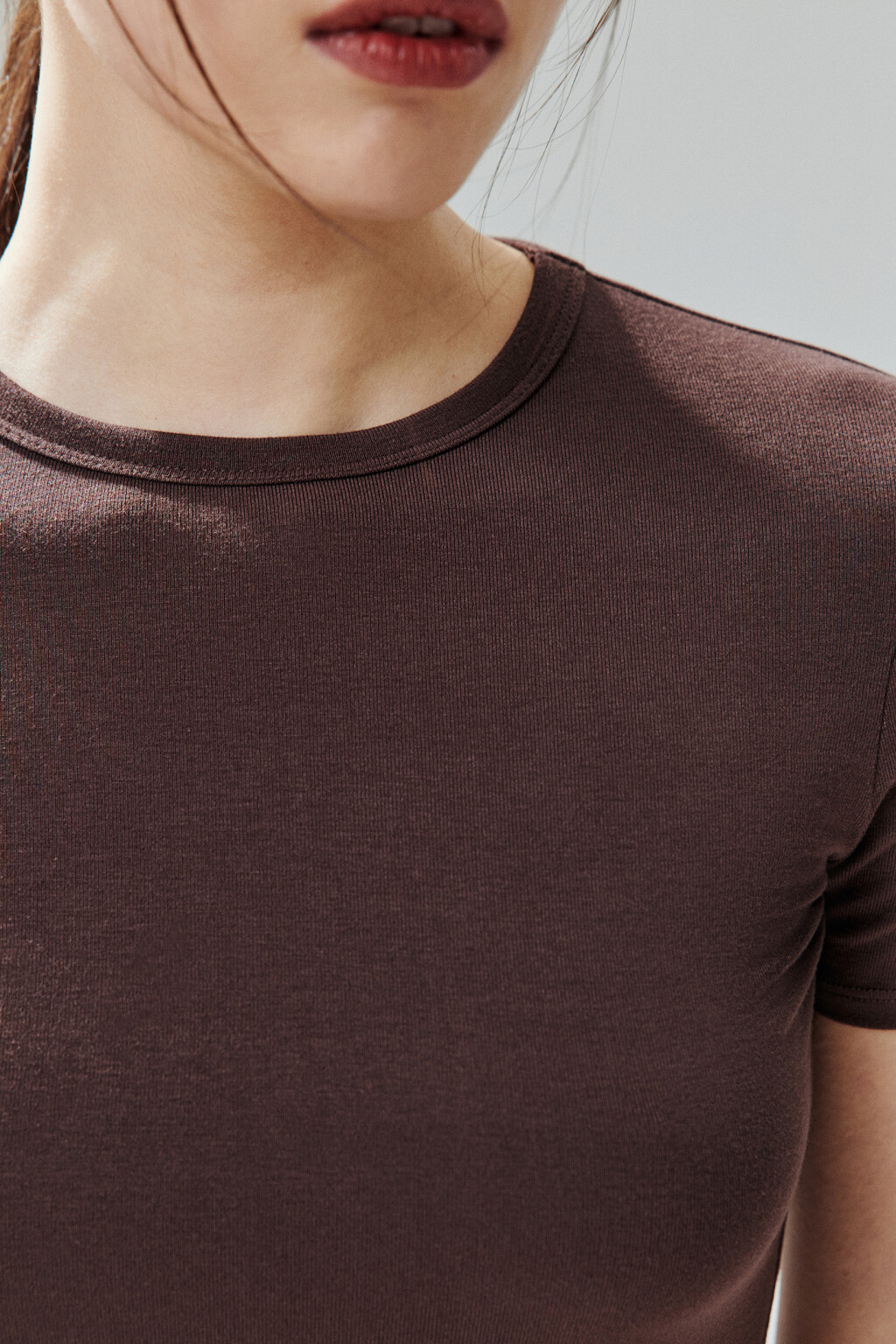 Футболка облегающая из вискозы - цвет коричневый - 5