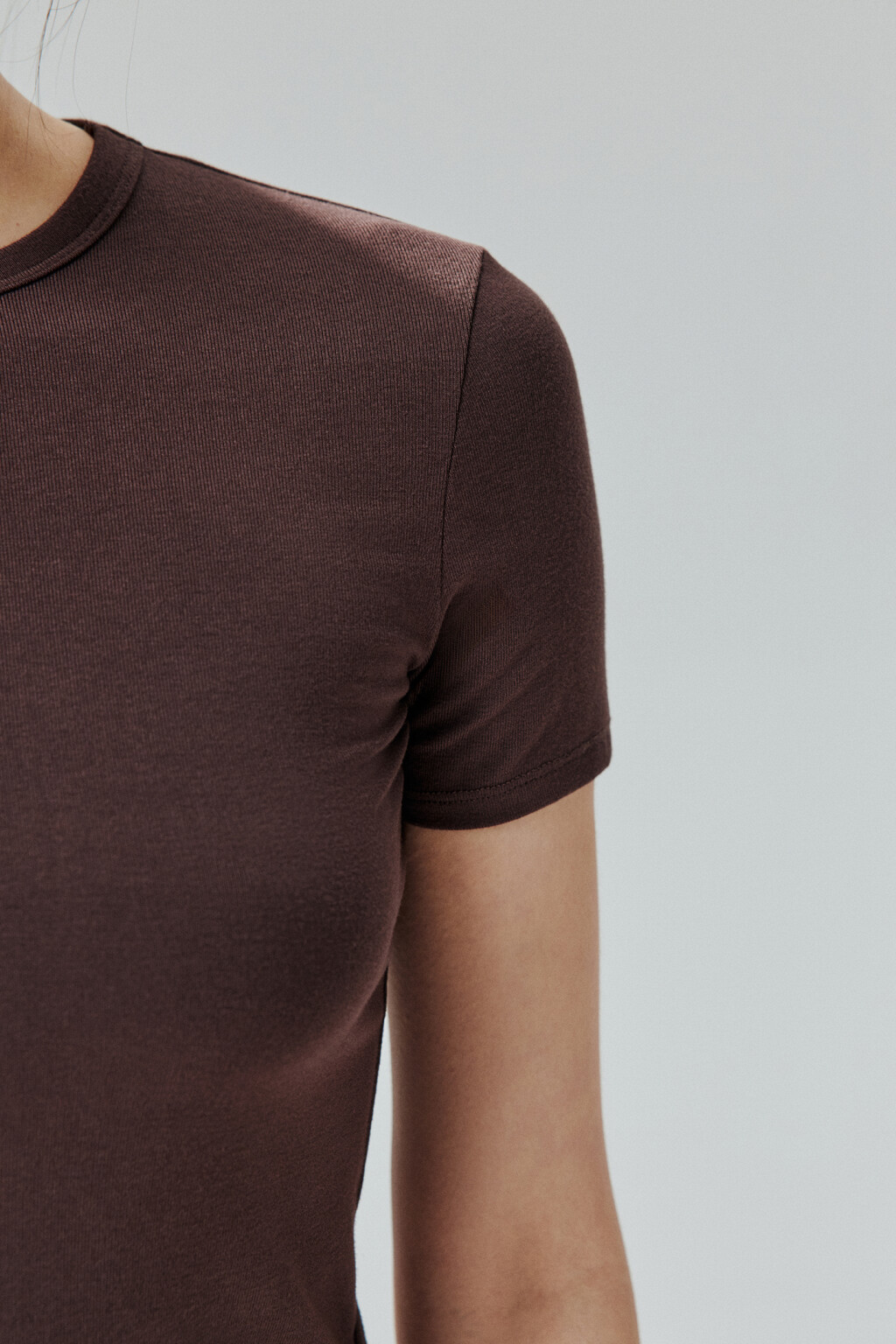 Футболка облегающая из вискозы - цвет коричневый - 6