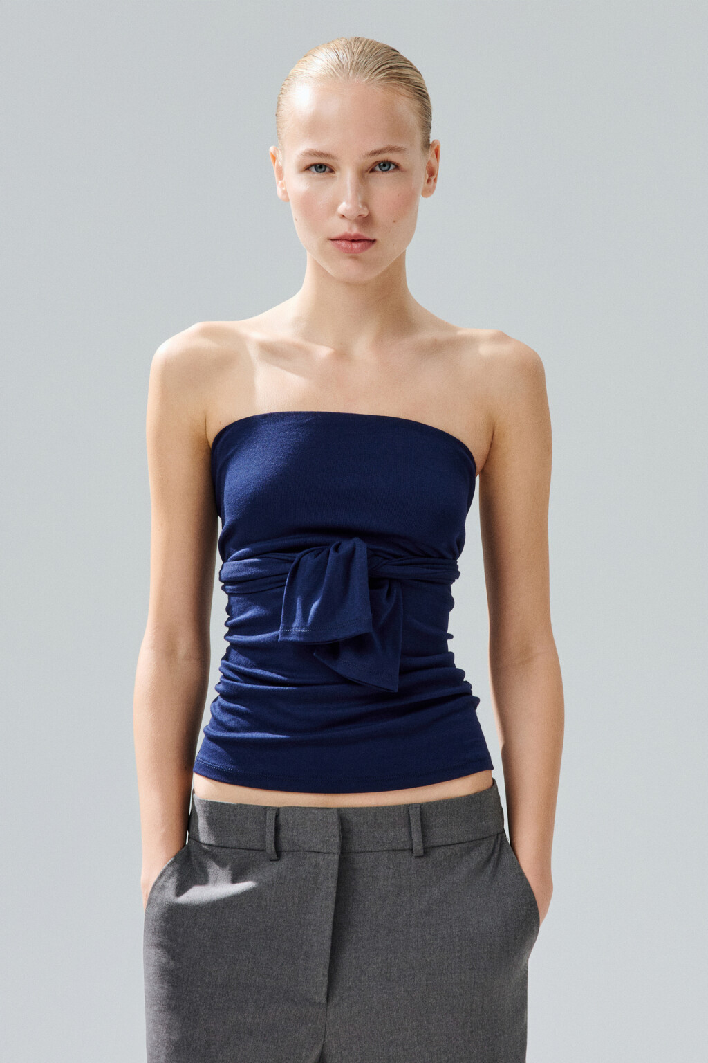 Топ-бандо облегающий с завязками - цвет синий - 3