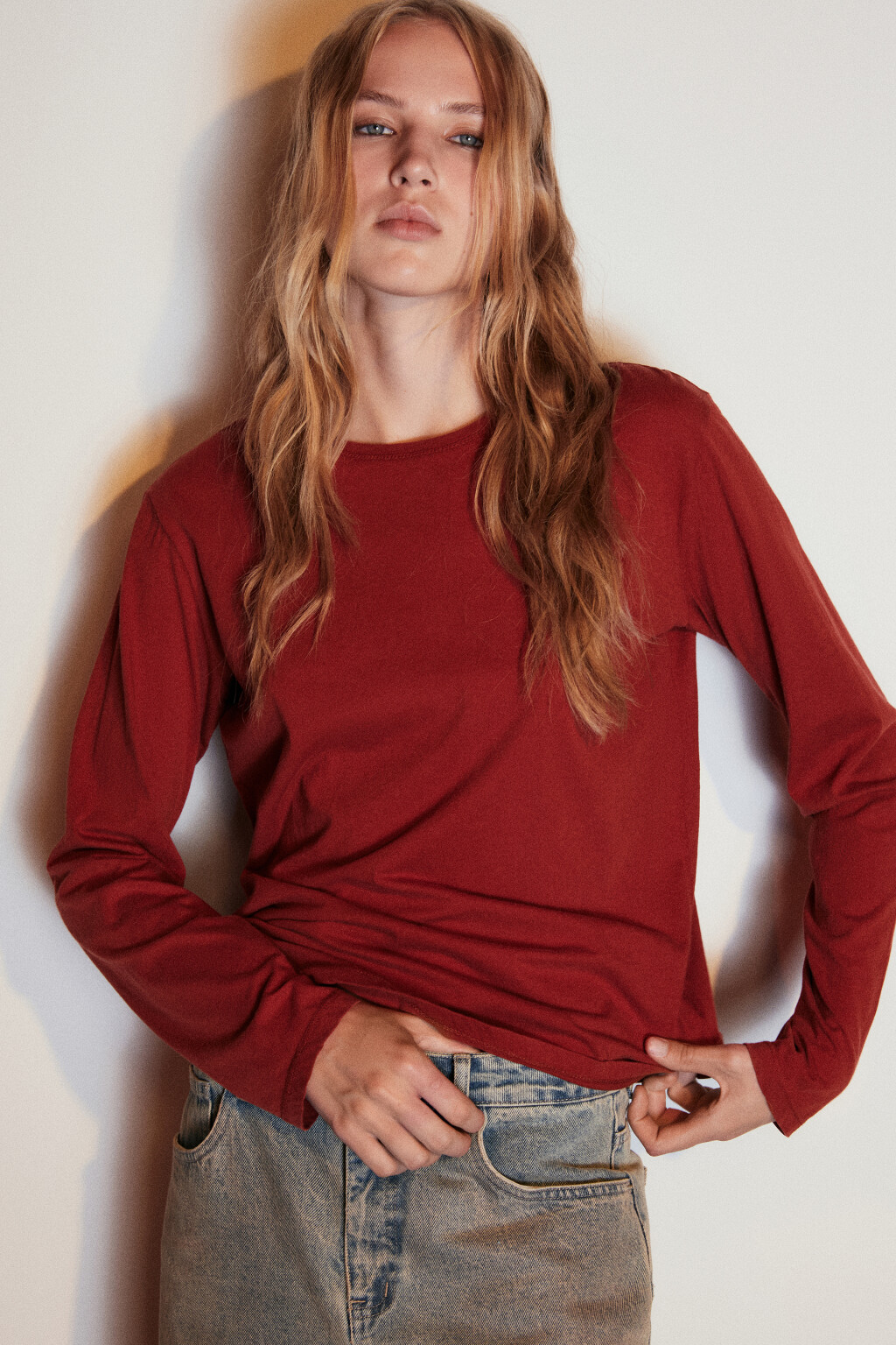 Лонгслив из хлопкового трикотажа - цвет красный - 1