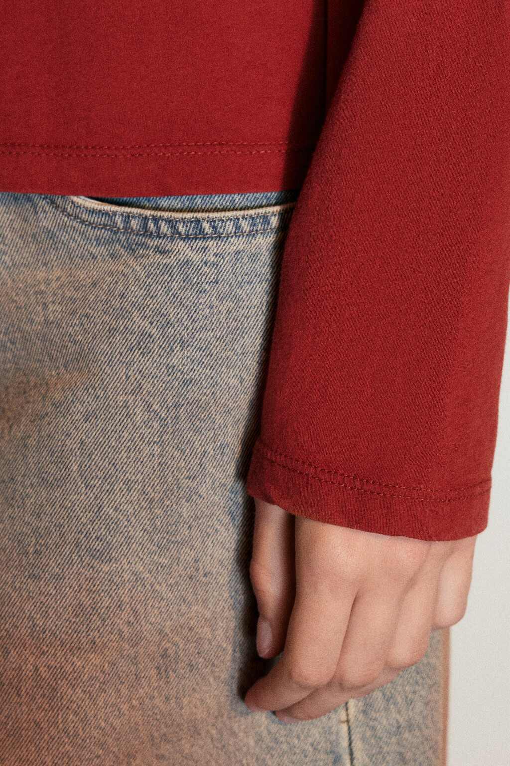 Лонгслив из хлопкового трикотажа - цвет красный - 7