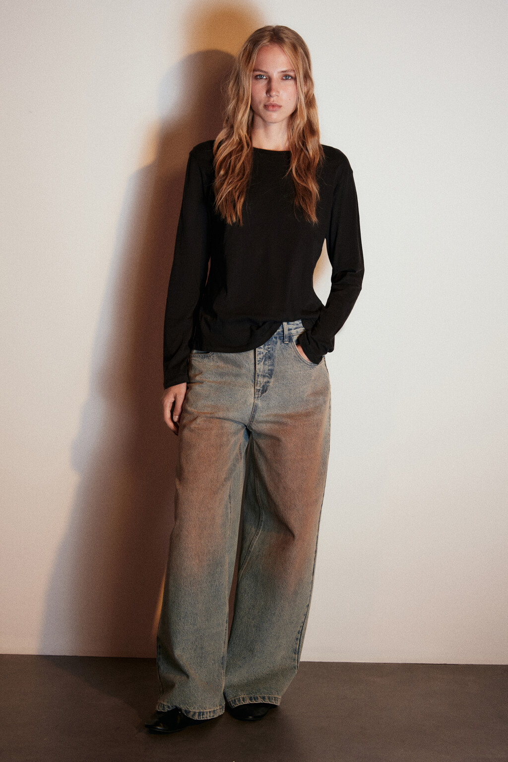 Лонгслив из хлопкового трикотажа - цвет черный - 4