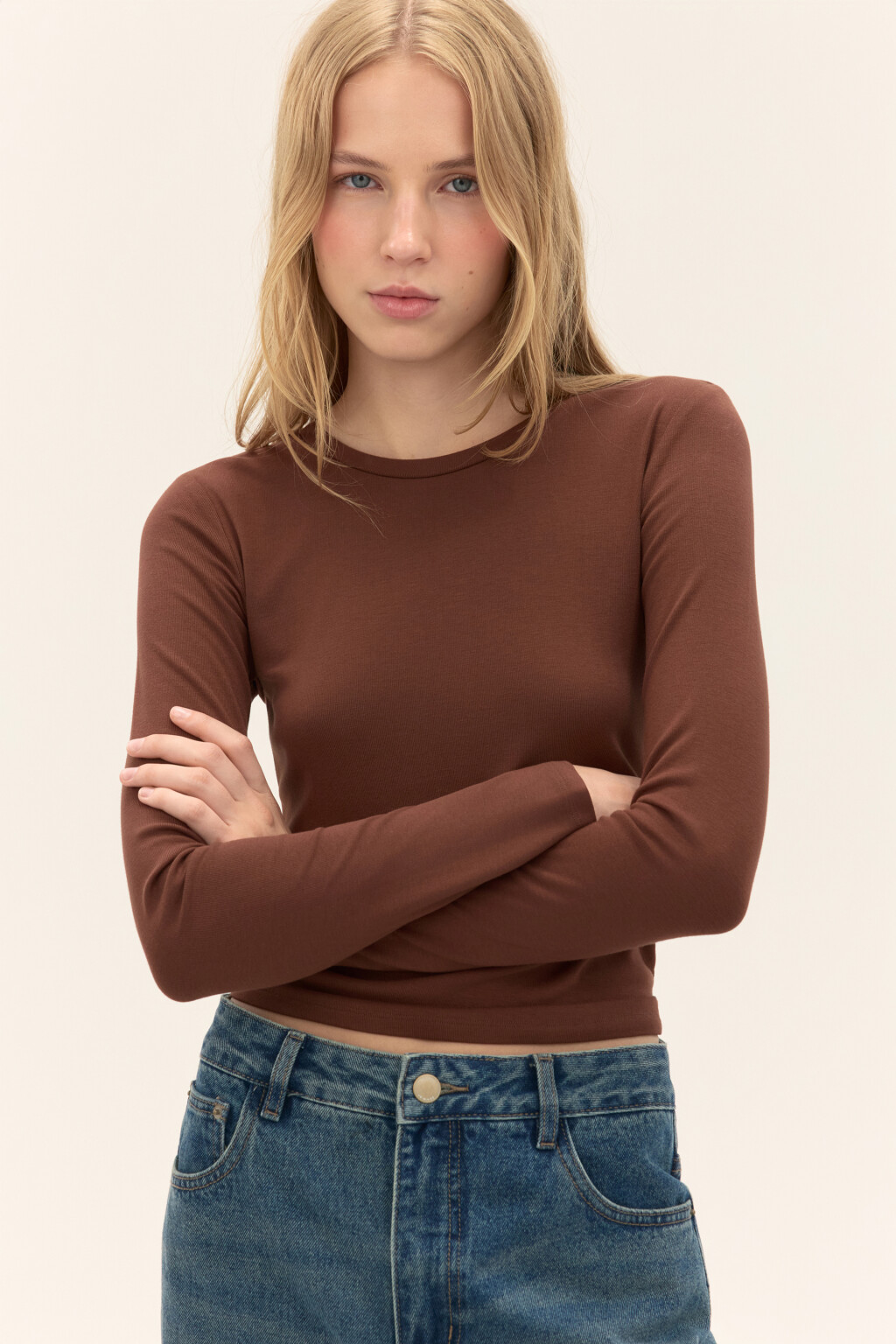 Лонгслив приталенный из вискозы - цвет коричневый - 1